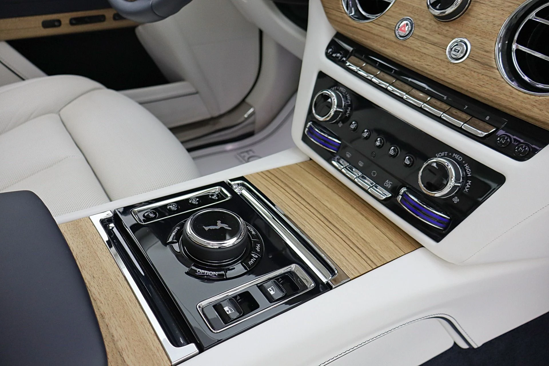 mph037_229244081_New_2025_Rolls_Royce_Ghost_LEASE_OPTIONS_AVAILABLE_62a1ee88e5