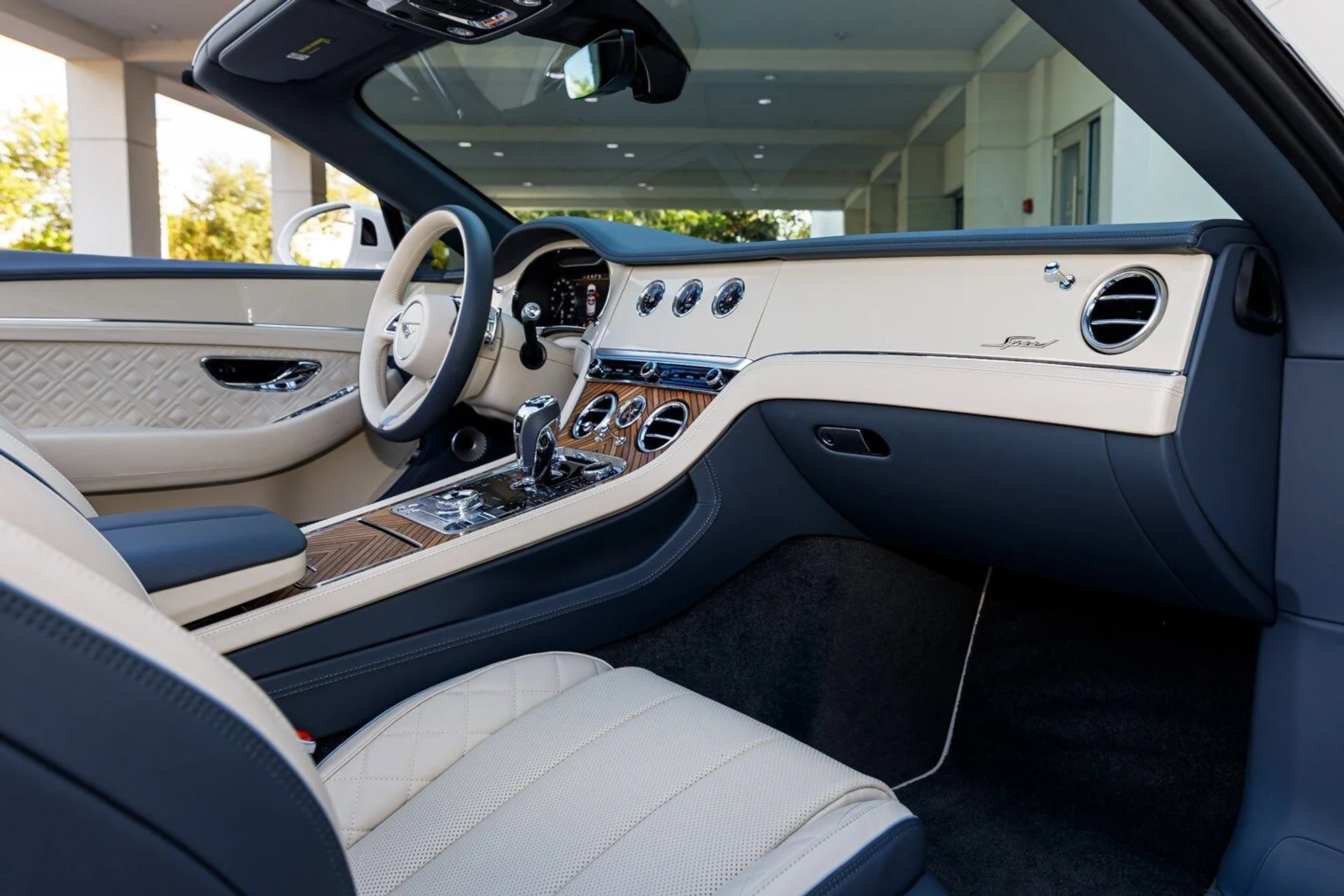 mph037_2306716994_ae340c8079dd5f3171eed3fae1841059x_0f5285b062