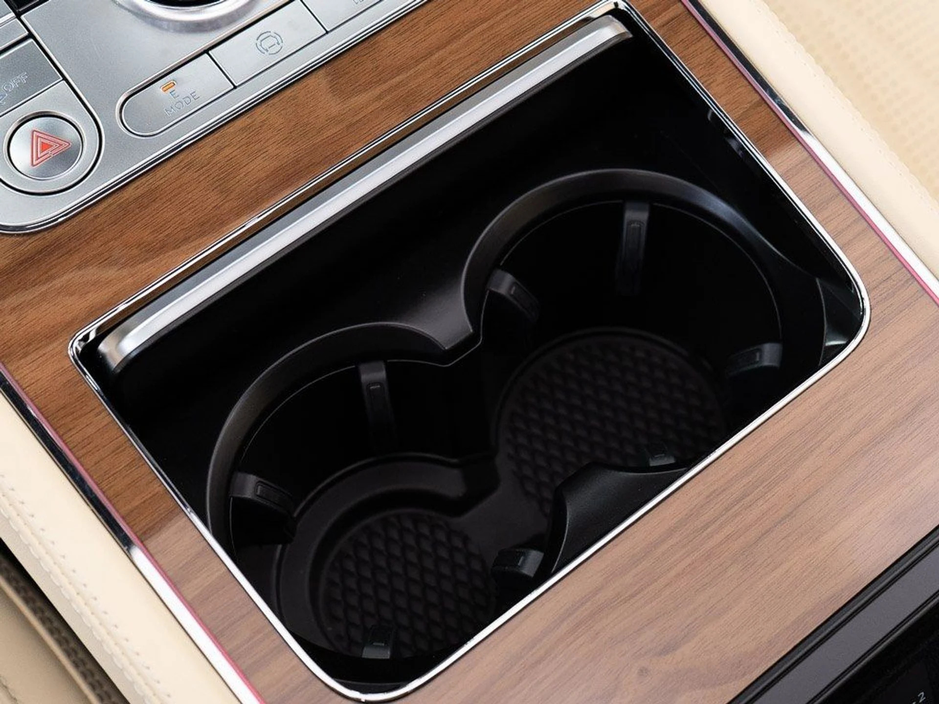 mph037_2319743453_3d2d181ce45766427a5d391f9d3554a5_2187777cbc