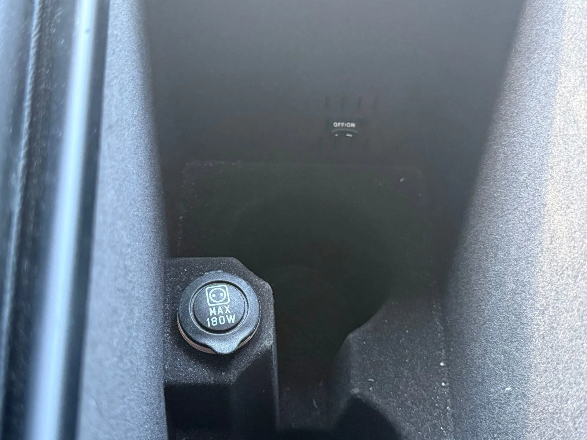 mph037_2325189578_2e7d6312e74d444cb9a62bfcce9400cd_35a56de7e0