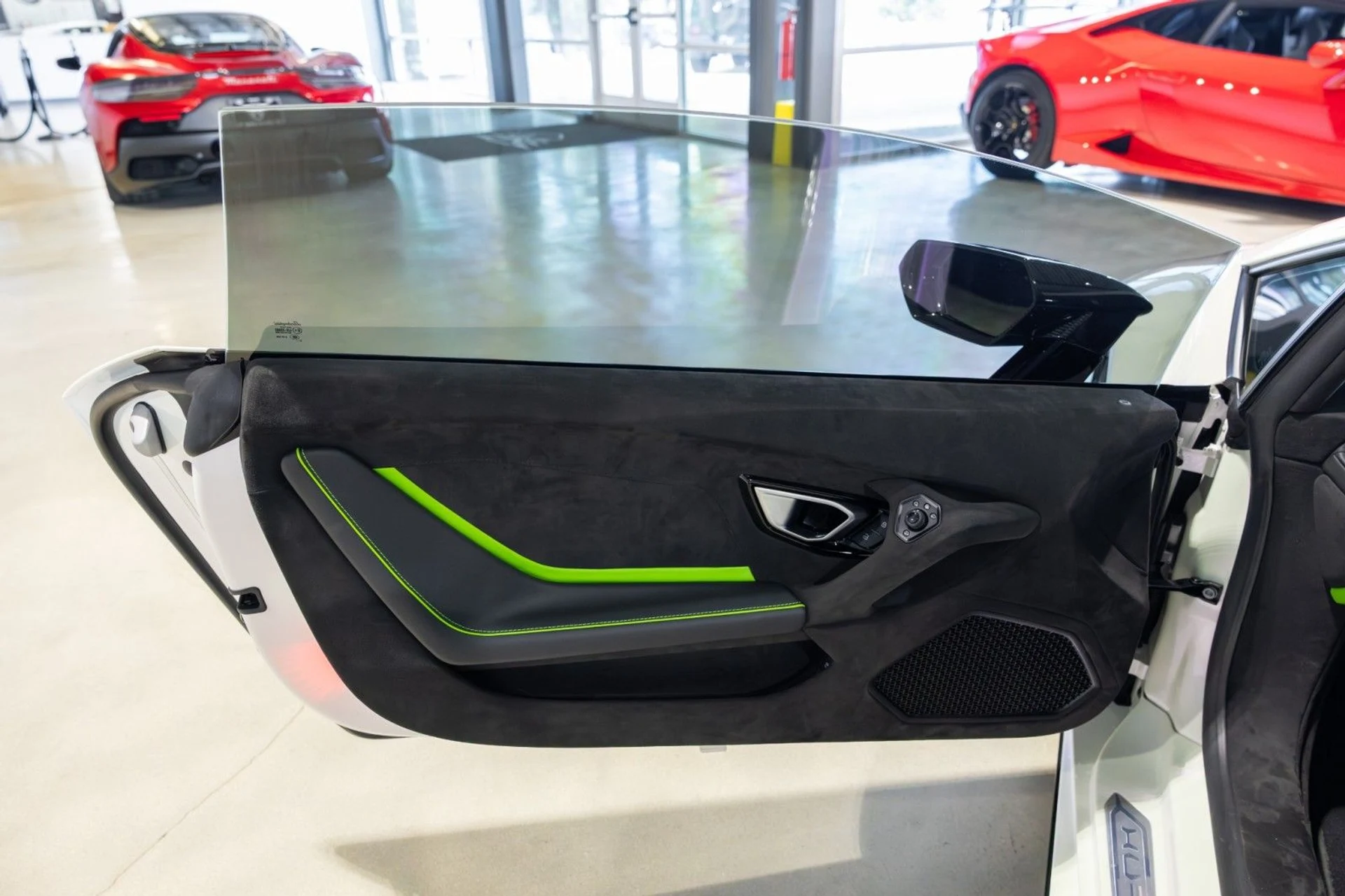 mph037_2341475871_r_A_be282779c7