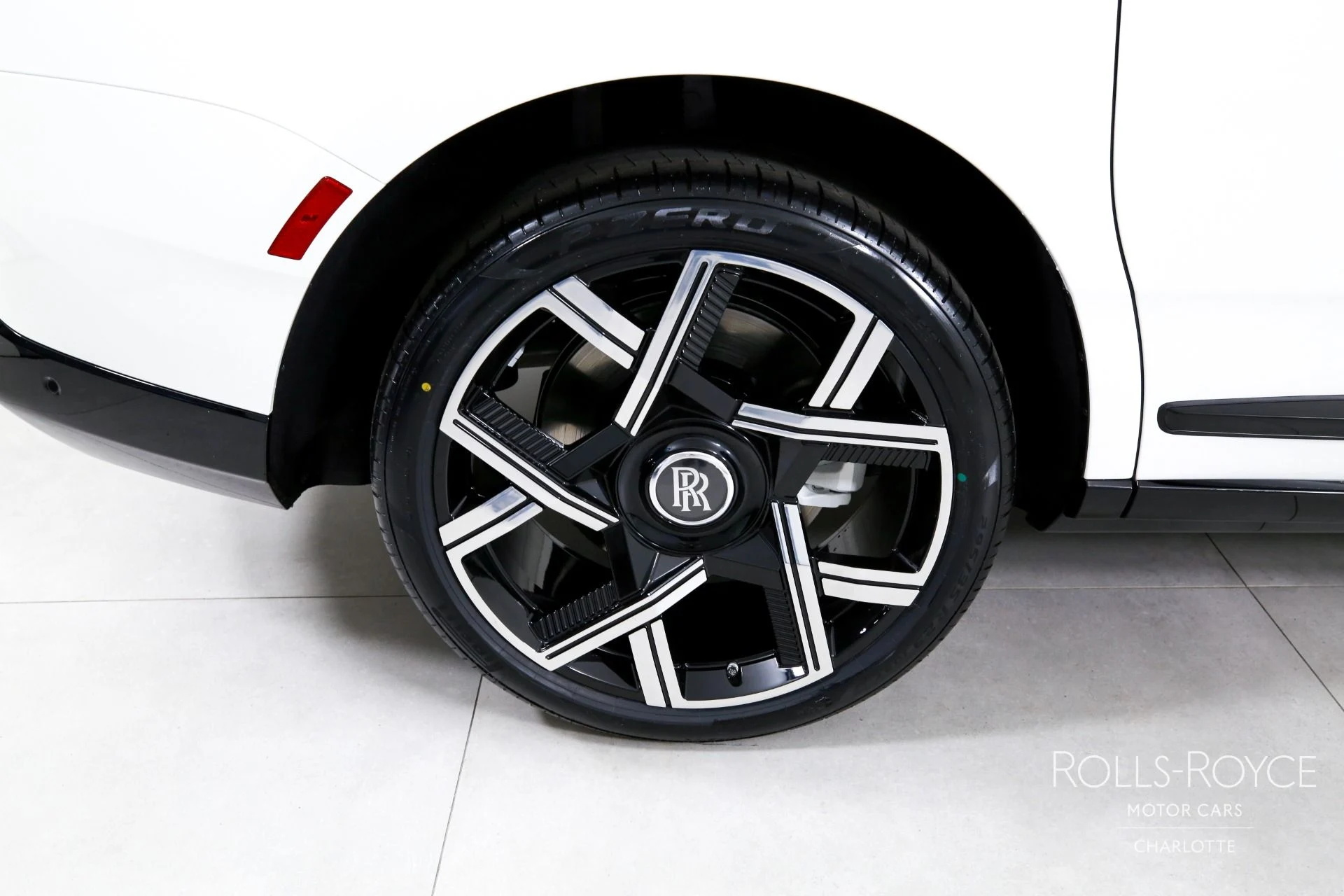 mph037_2358078482_Used_2026_Rolls_Royce_Cullinan_1769450617_efc1233819