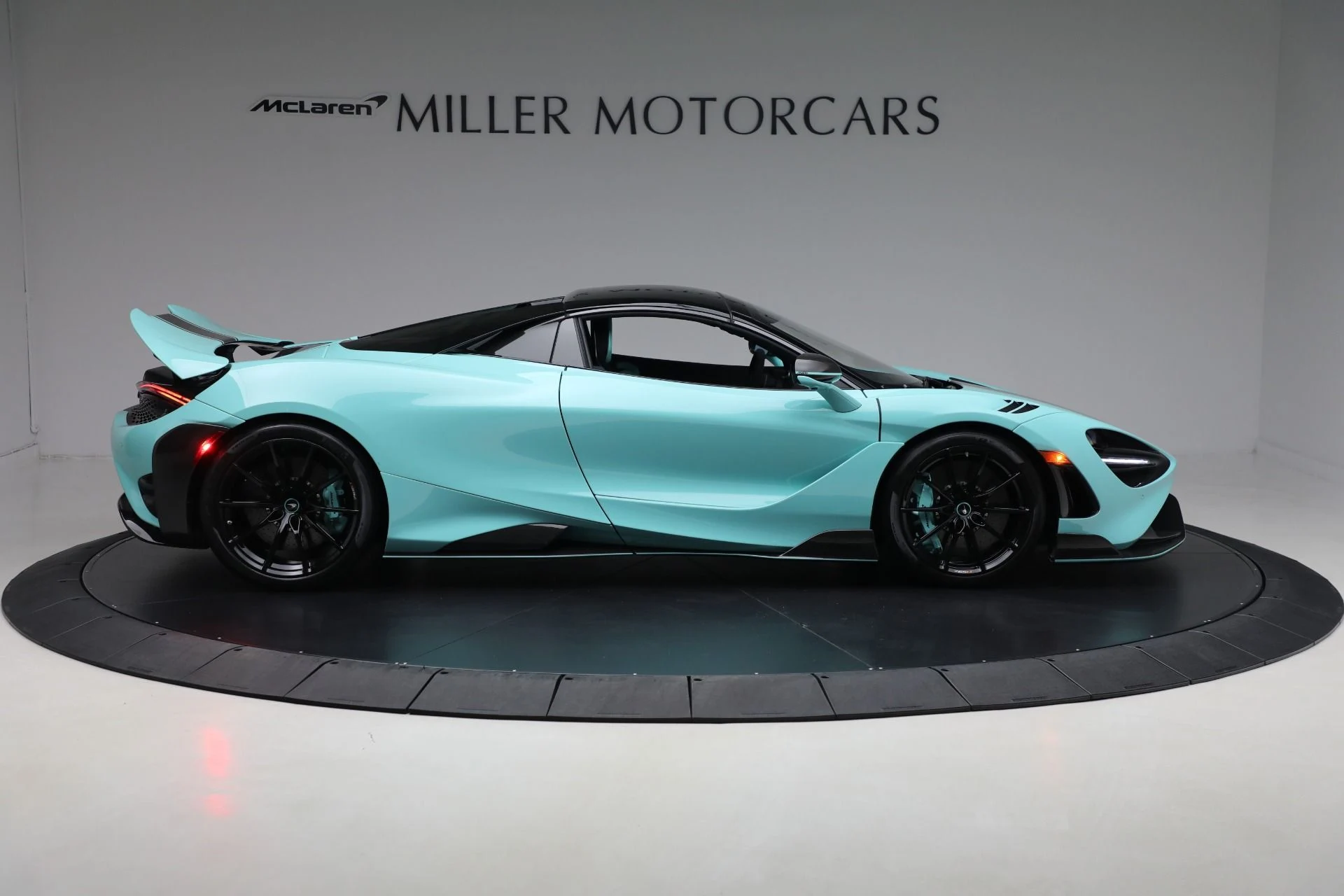 mph037_2365674171_Used_2022_Mc_Laren_765_LT_Spider_36fe6112d5