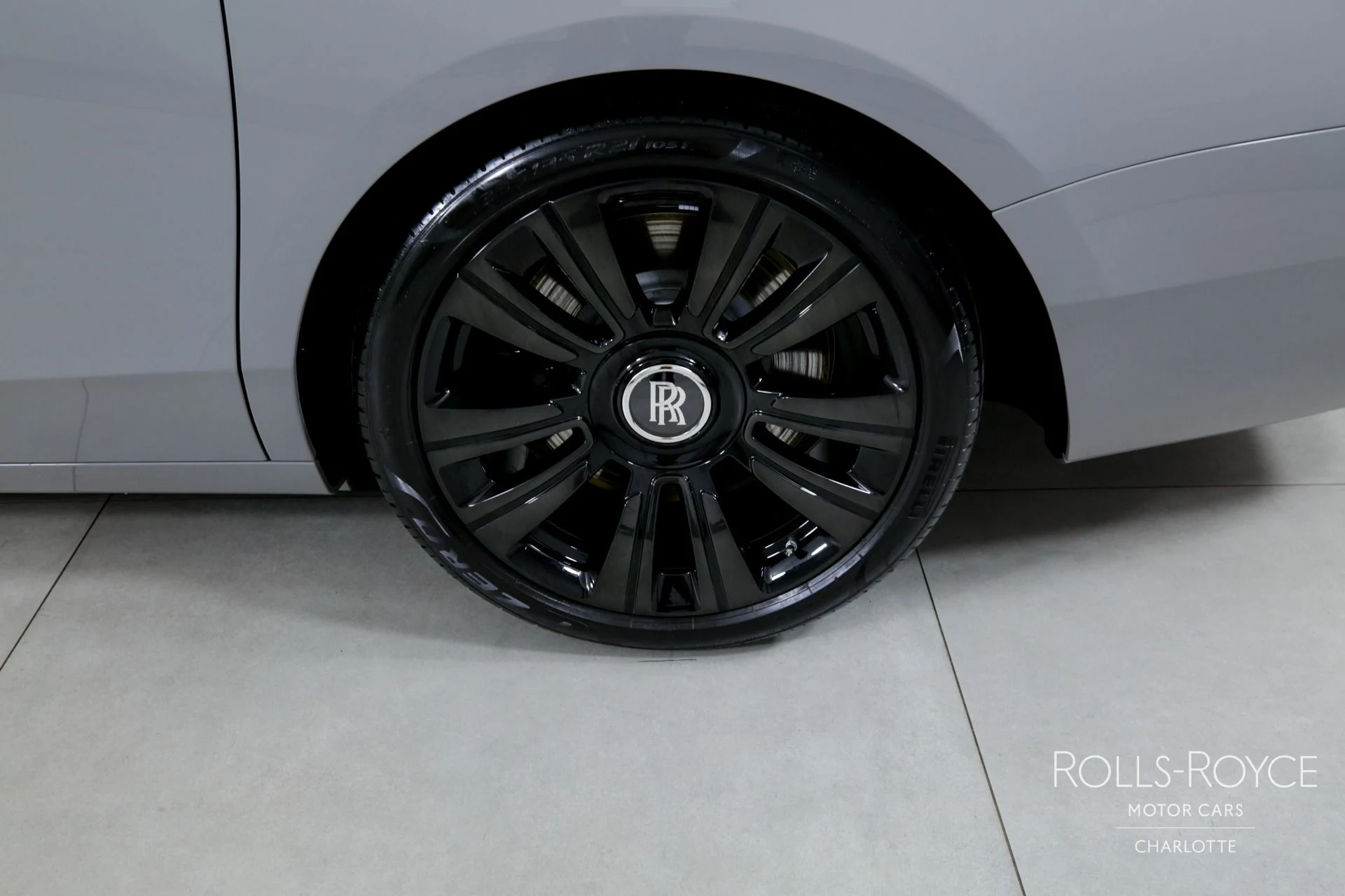 mph037_2371172264_Used_2024_Rolls_Royce_Ghost_1738596098_44ca32ef31