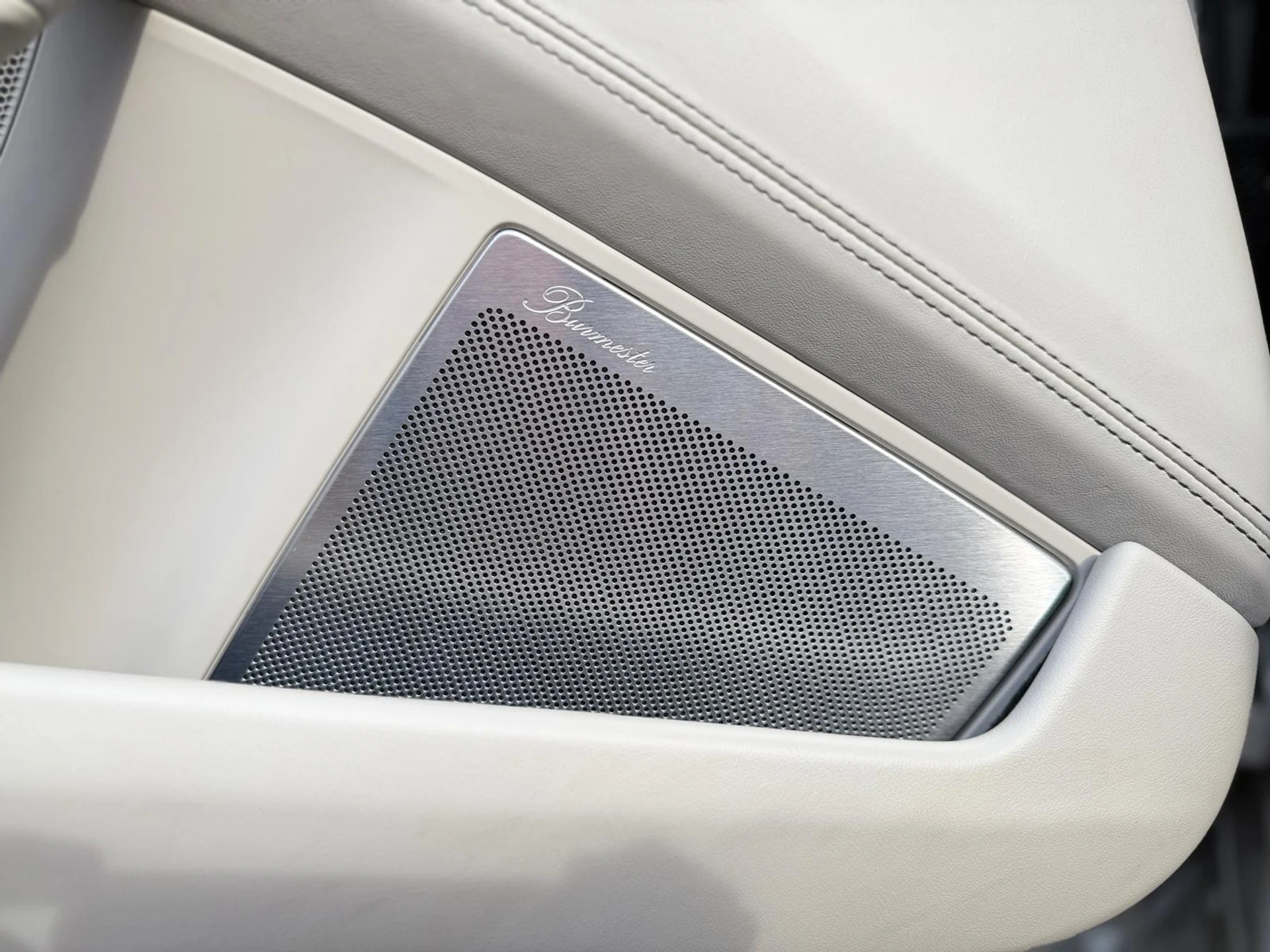 mph037_2377803266_Whats_App_Image_2025_12_17_at_1_08_54_PM_34_2f321f9006