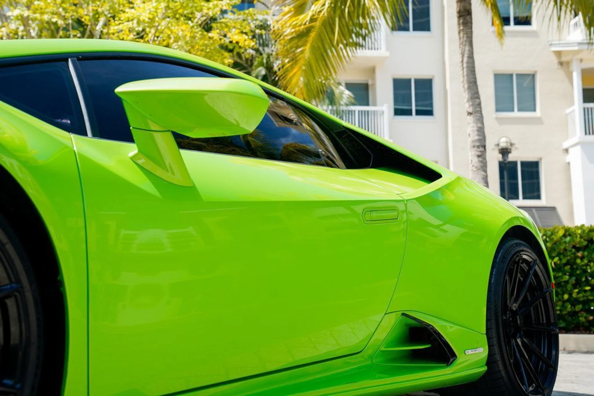 mph037_2377970604_used_2020_lamborghini_huracan_evo_coupeawd_14354_22890839_38_1024_2d072167b0