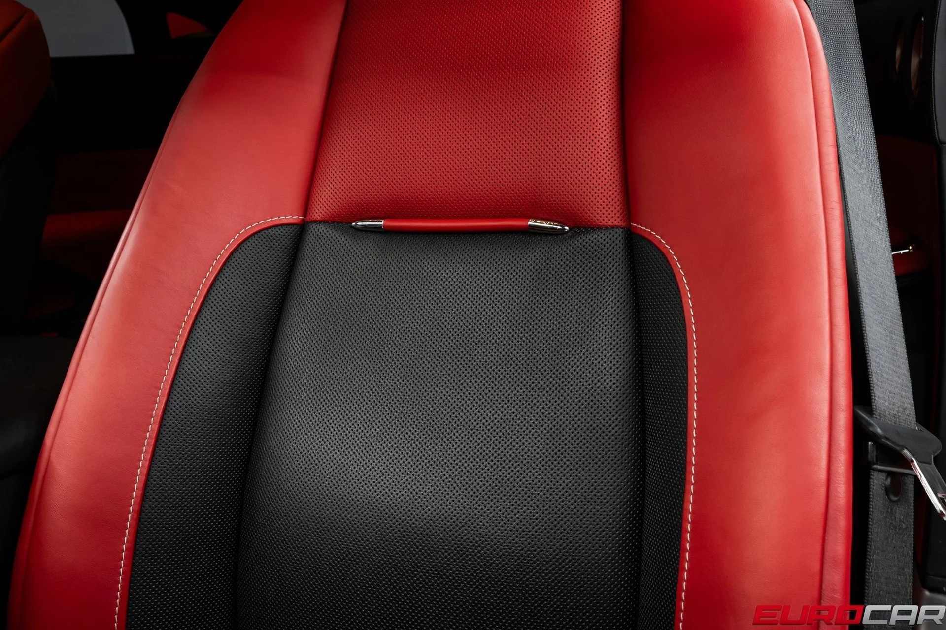 mph037_2403769641_image_38_b803b99c33