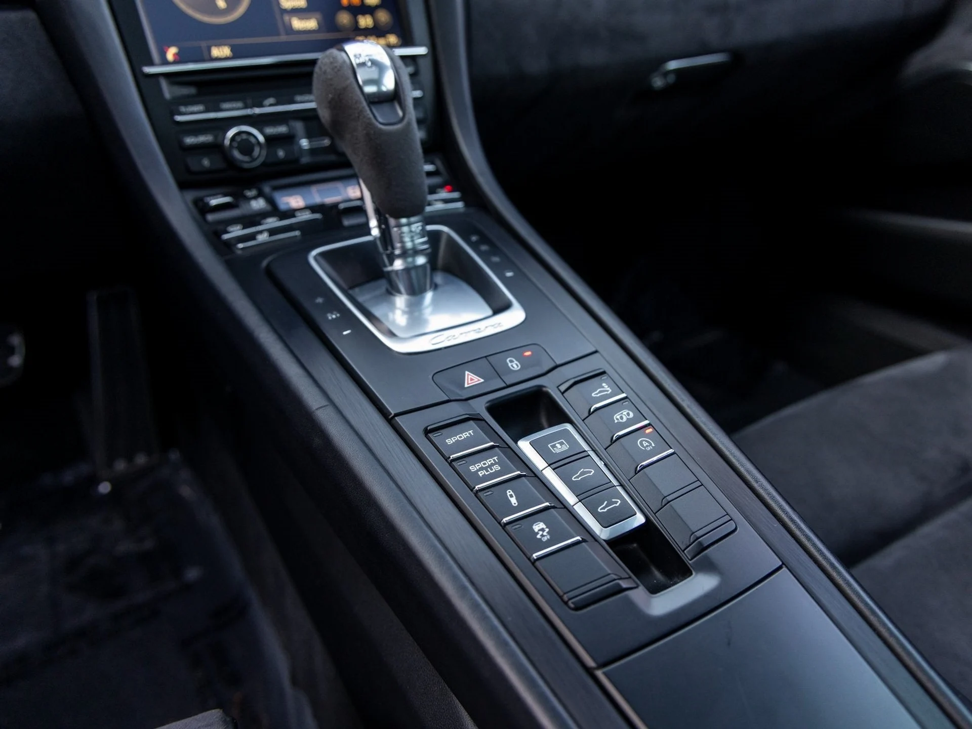 mph037_2412779648_38_46f04415b6