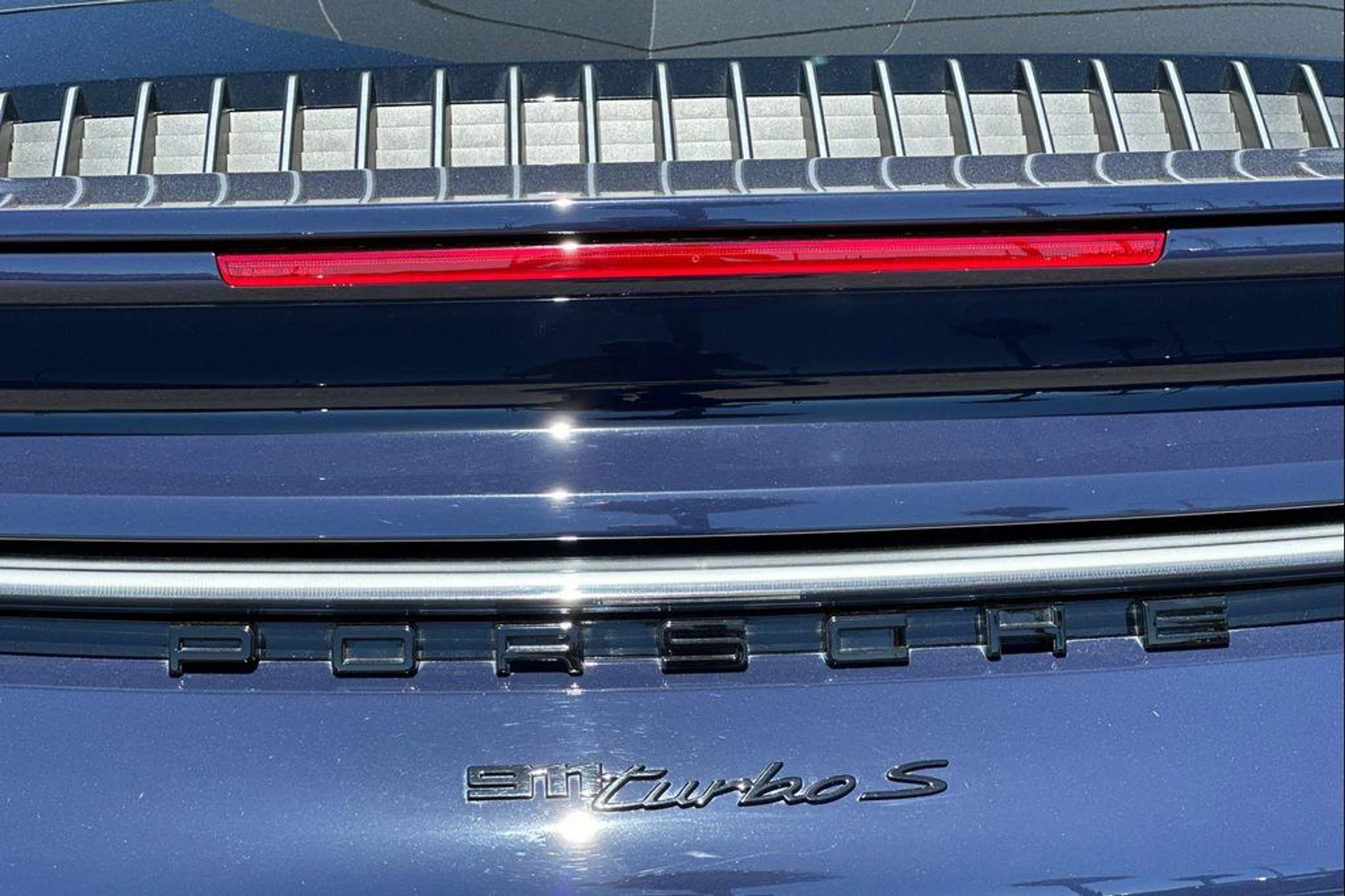 mph037_2419353472_j56_YGAZU_66yxj_R8_AK_Cnp_EUO_Udh_M_94e9956c28