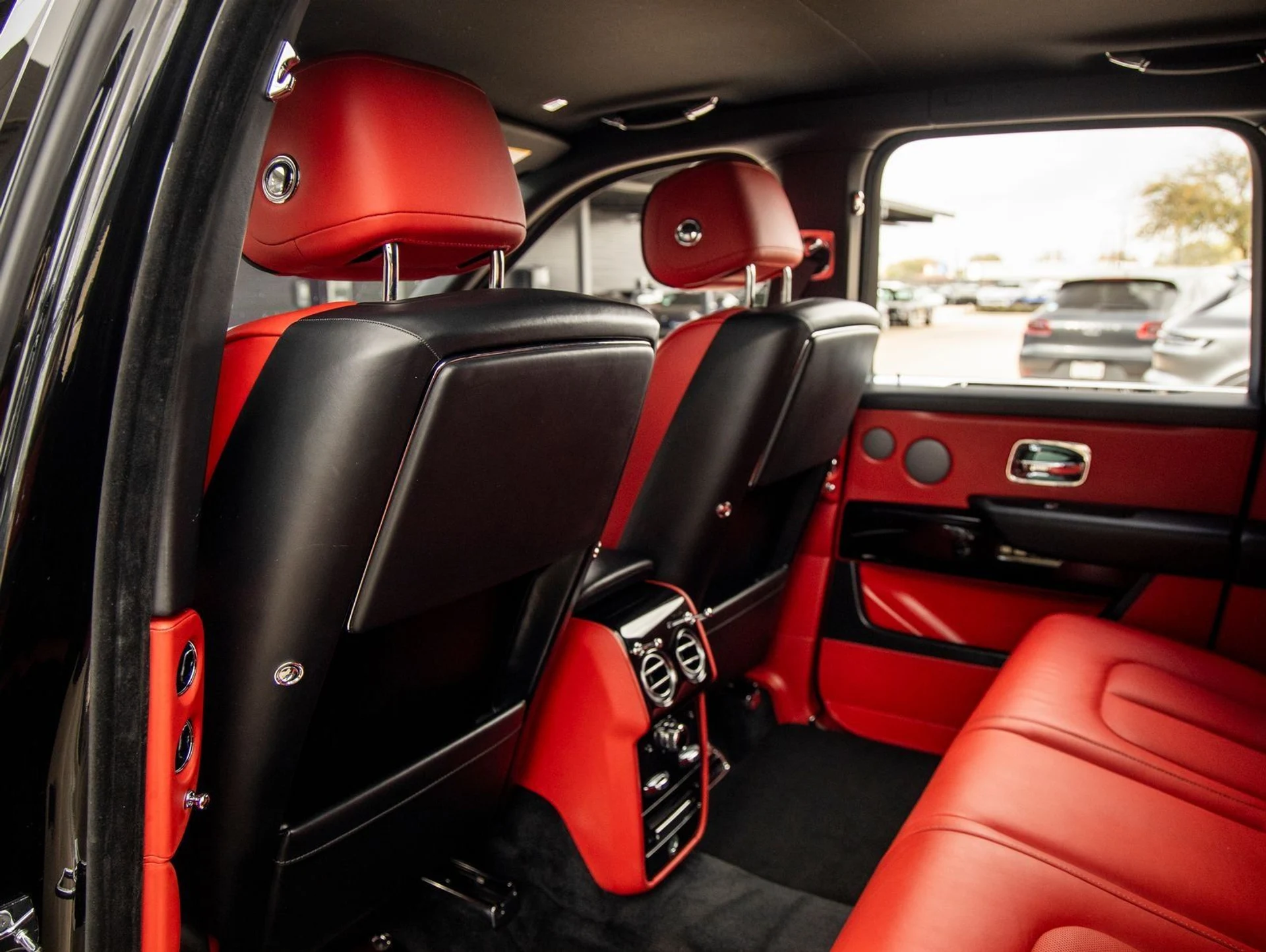 mph037_2420193795_38_6fc967b8f7