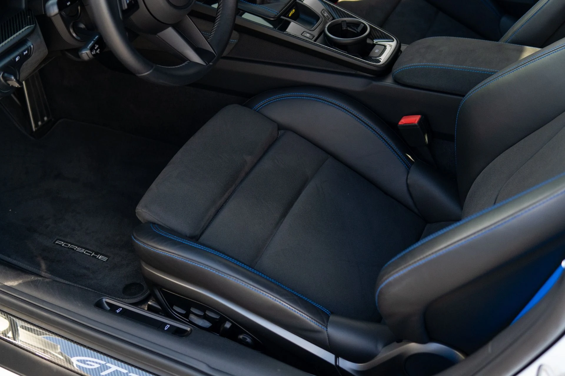 mph037_2421933208_Used_2022_Porsche_911_GT_3_1769096243_fe4d2ac584