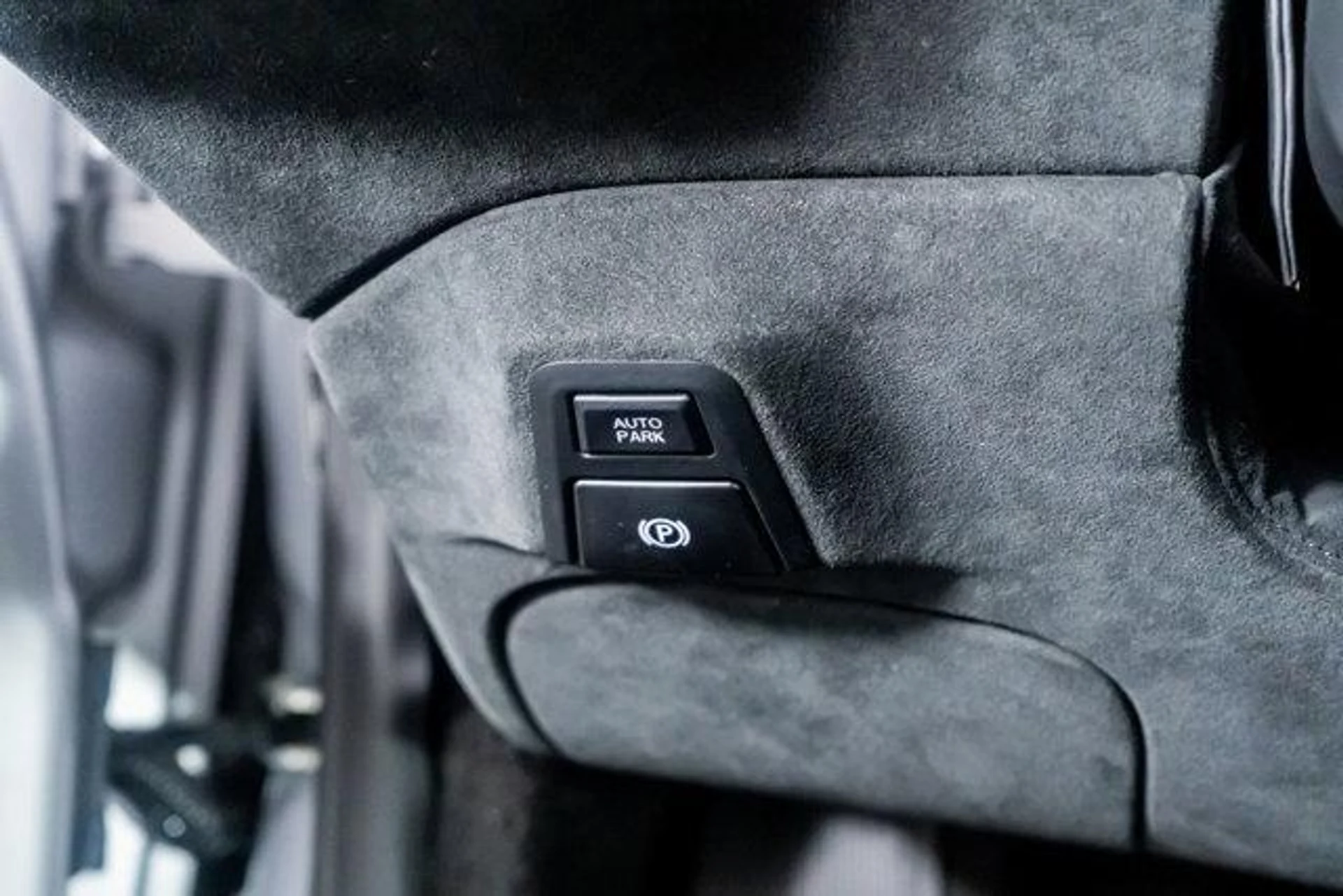 mph037_2429623876_d0jx0_Y8t_Vjwe9n_W_En_W6u_GB_Vg_Q7_Y_f99df9d352