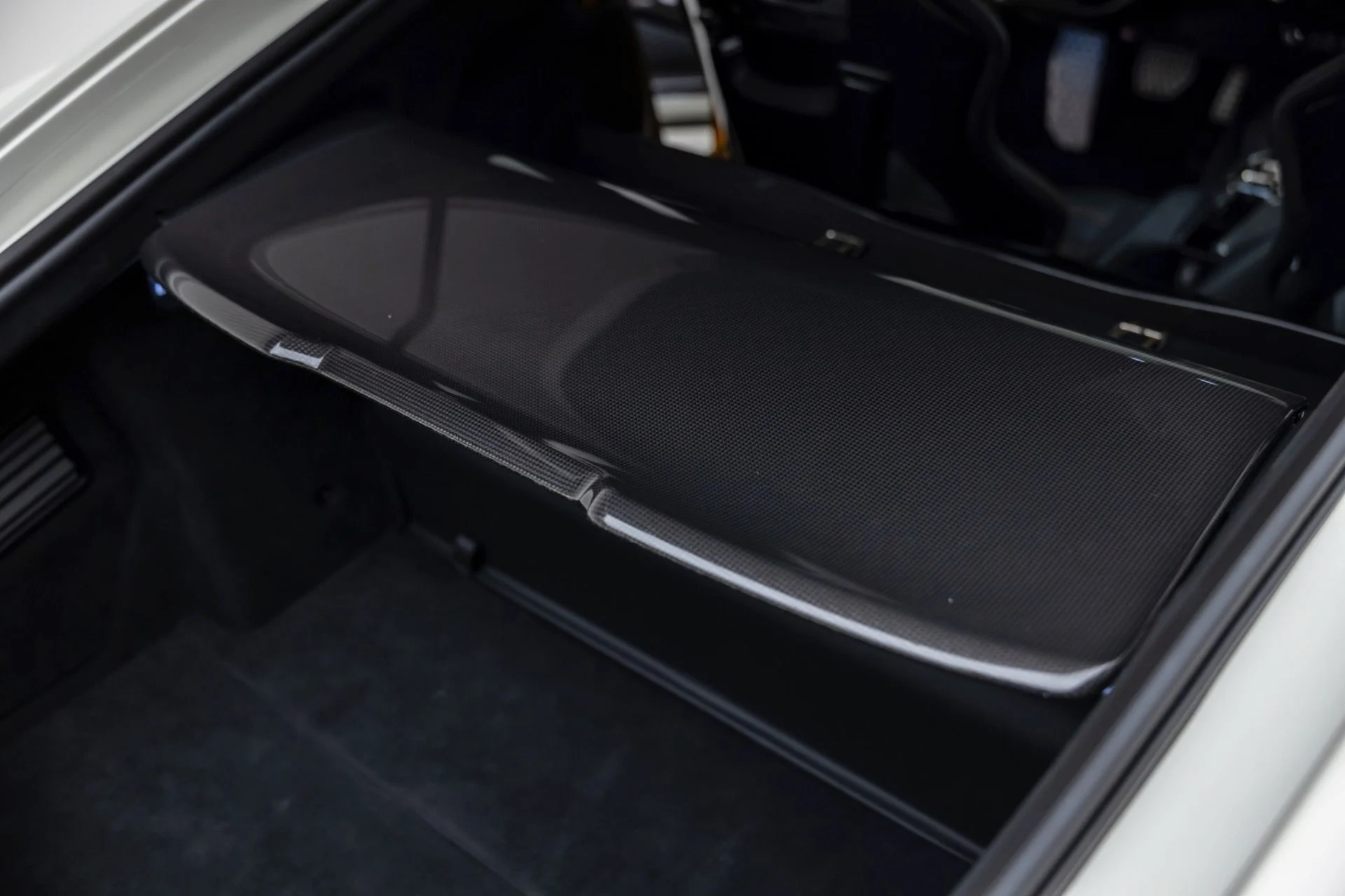 mph037_2433209581_13030_p38_l_6396730042