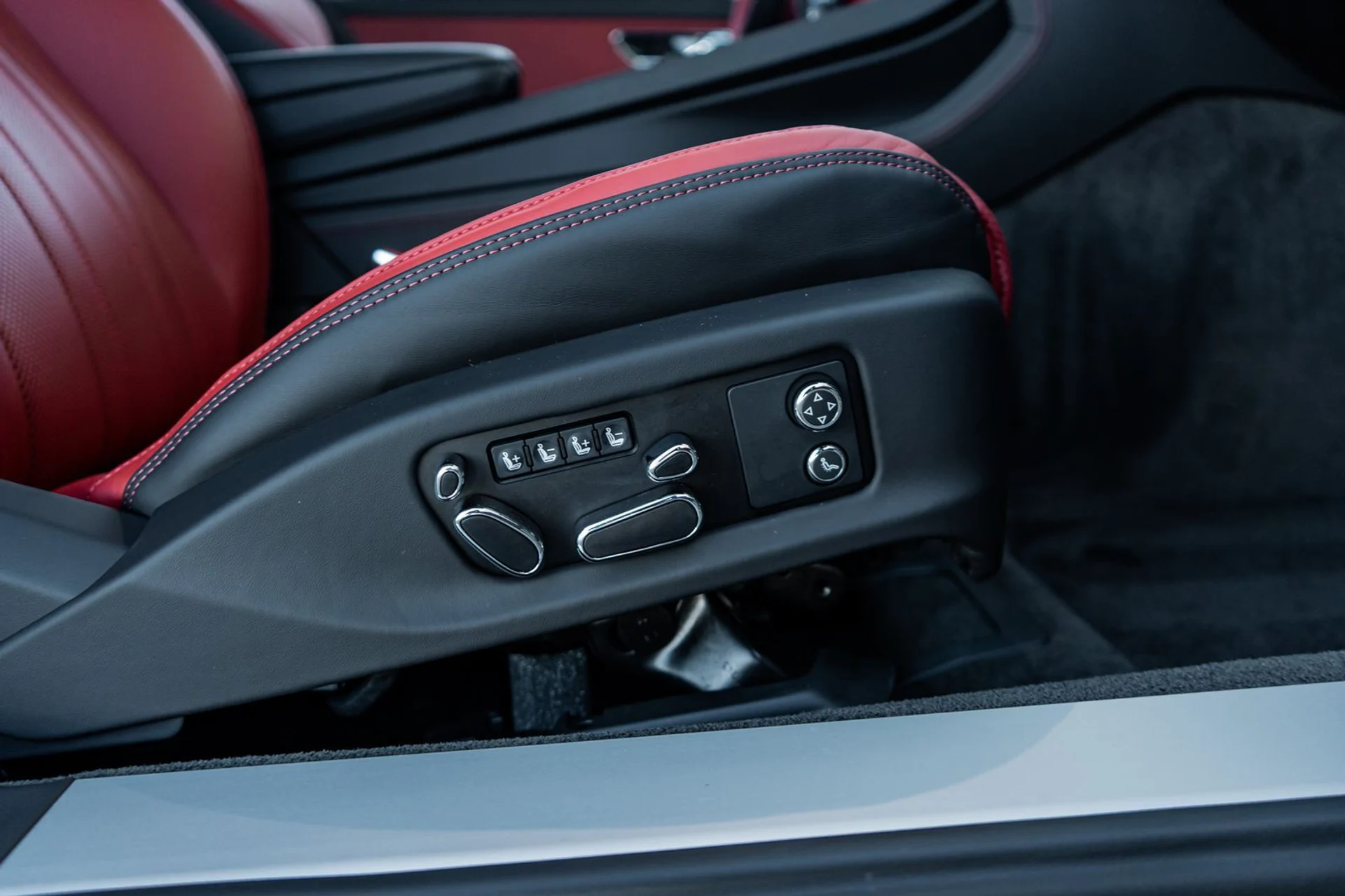 mph037_2439169187_a1d6be8b_eedd_43de_a812_223705dc80a0_cf136bf244