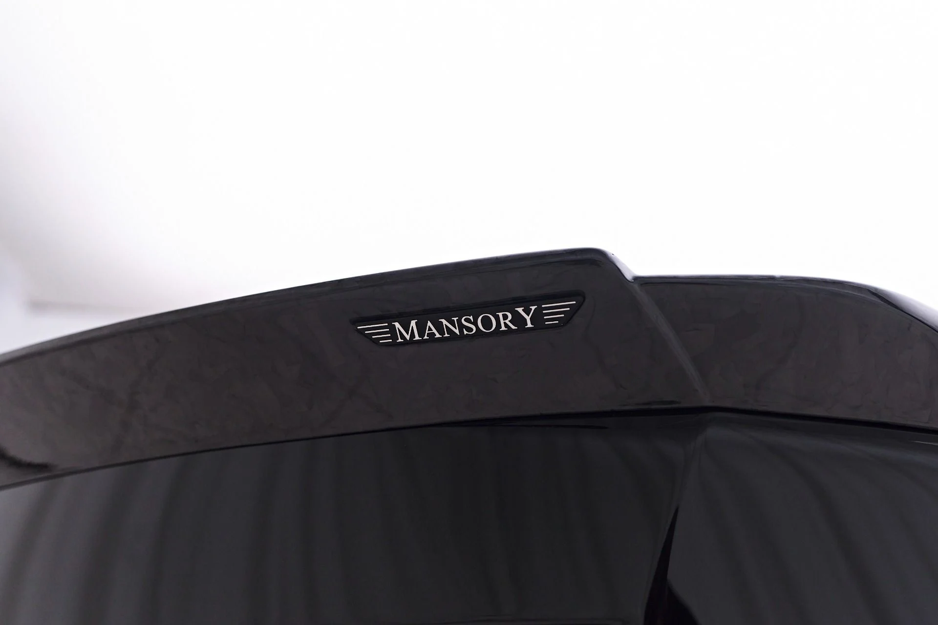 mph037_2454729209_Used_2025_Rolls_Royce_Spectre_Mansory_1756243802_aeed73c522