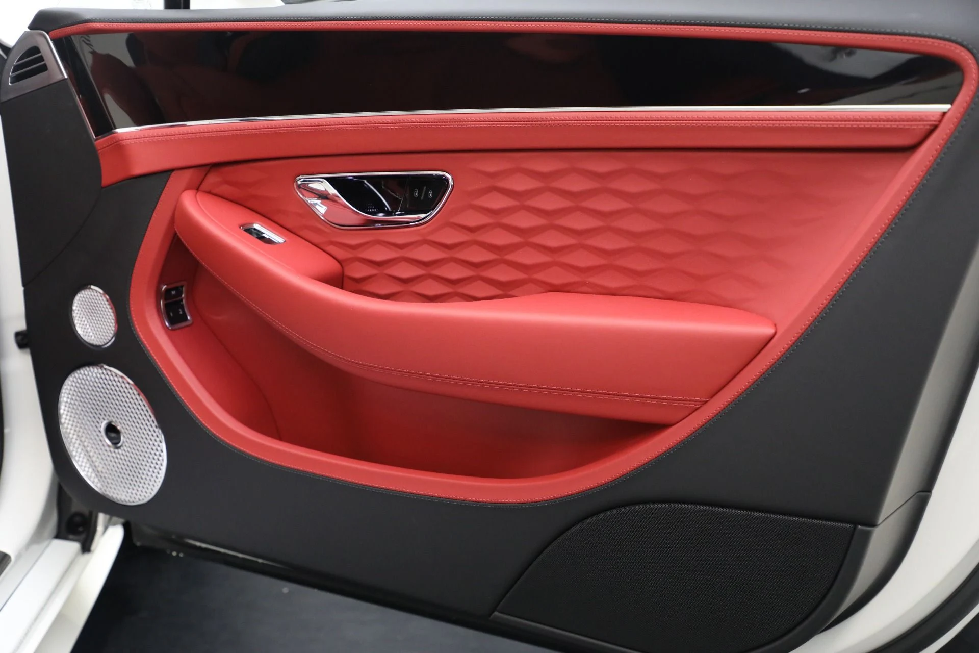 mph037_2464698250_New_2025_Bentley_Continental_GTC_Speed_4c7ce7d300