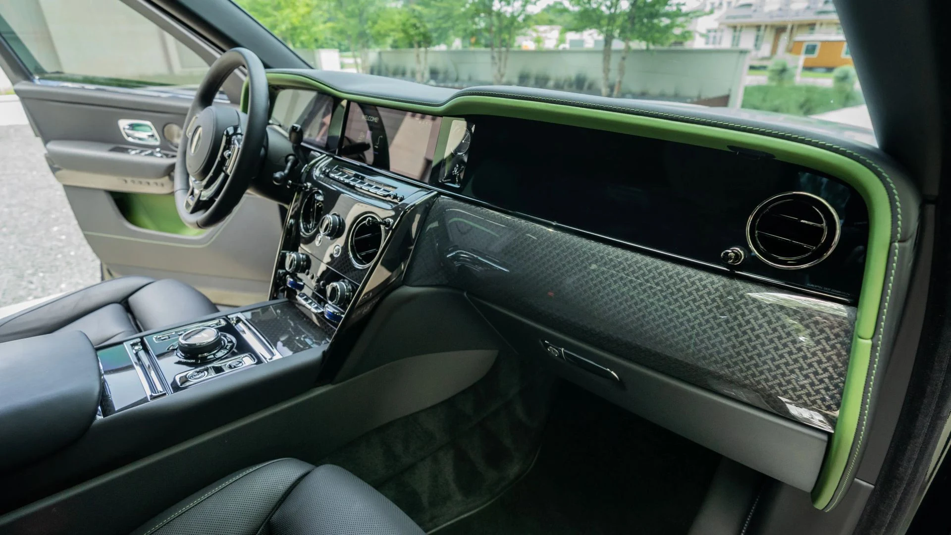 mph037_2468329075_202506_6cb60079f641412098ec47475ac2dec0_beaf280145