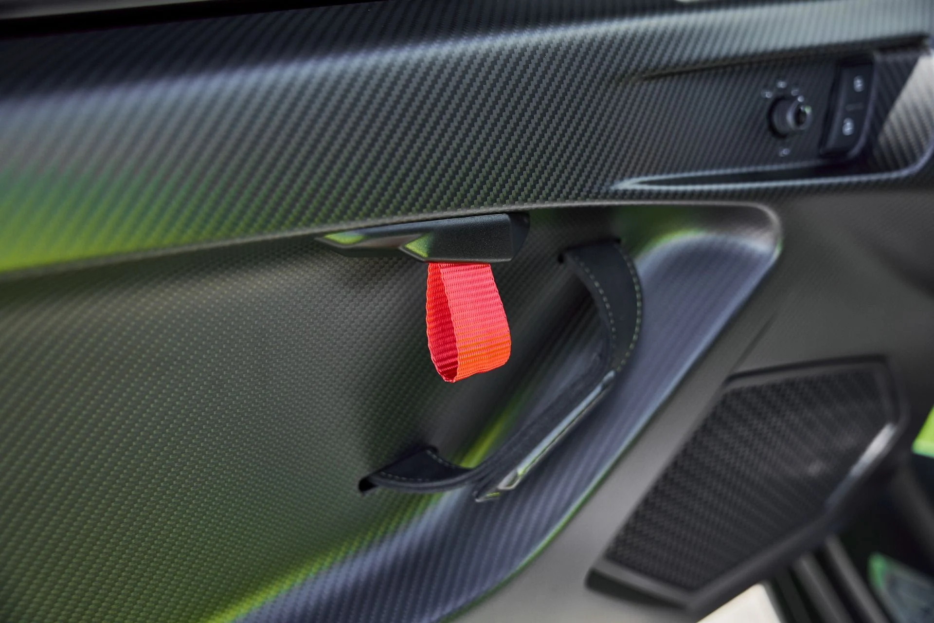 mph037_2493859518_Used_2024_Lamborghini_Huracan_Sterrato_Base_1767062435_db480ba79f