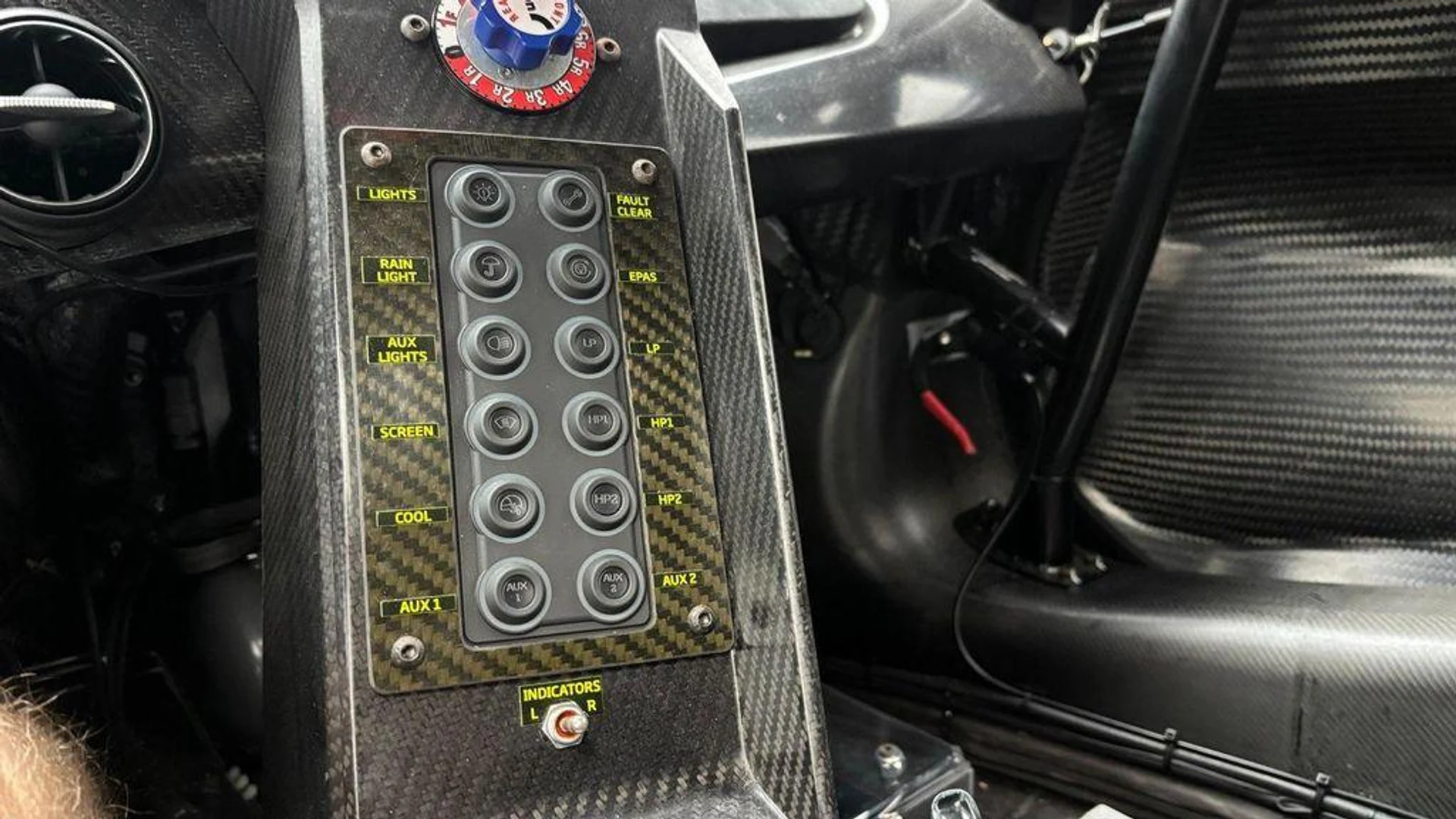 mph037_2518753694_ky_UQNYH_Km_Yq_x_ZH_Cytpkj_Vx_Va_IA_211f07c93b