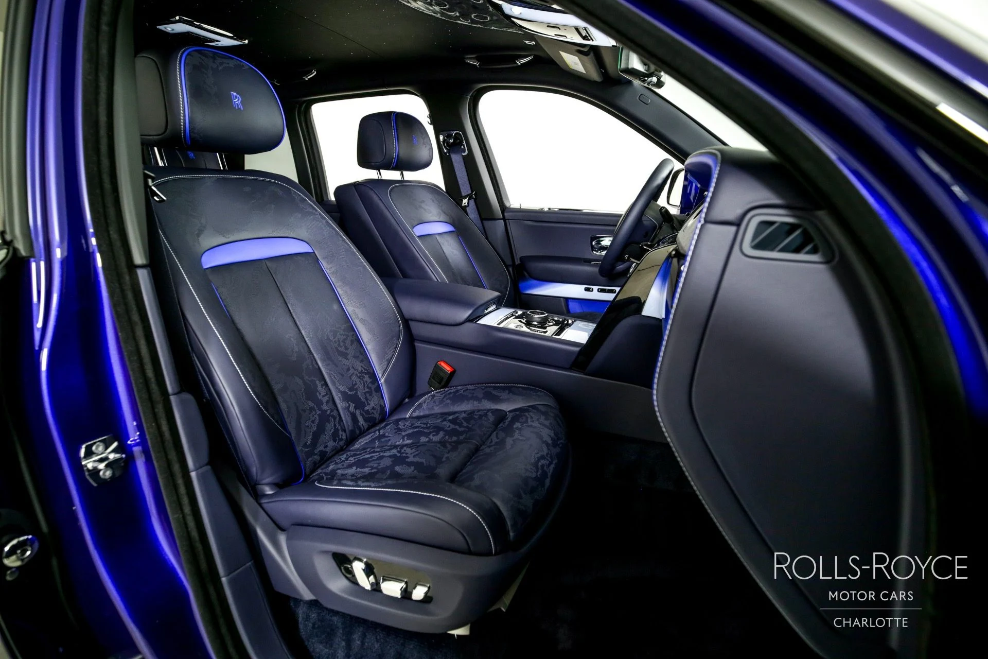 mph037_2522341268_Used_2024_Rolls_Royce_Black_Badge_Cullinan_BLUE_SHADOW_1726069494_0296a8d7a1