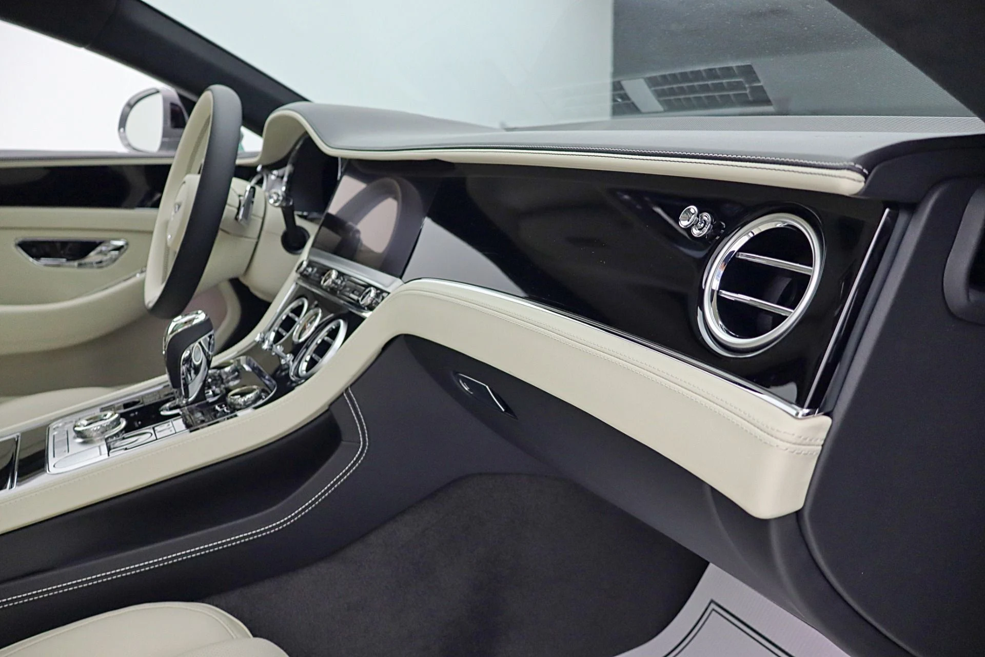 mph037_2527387670_New_2026_Bentley_Continental_GT_13ecec70e6