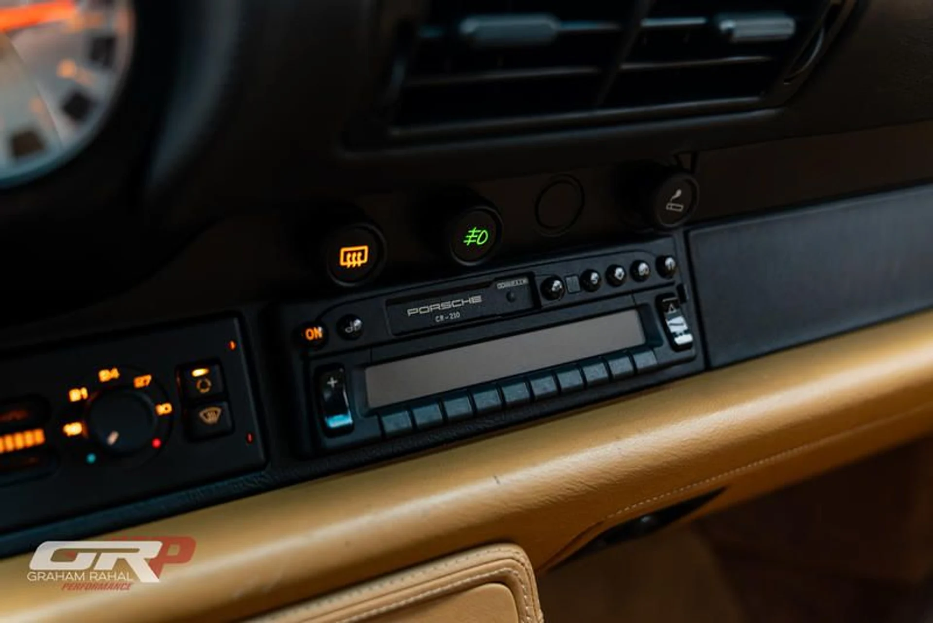 mph037_2530648601_48412_E50_FB_96_4_E23_874_B_167_D9978_B644_b696929247