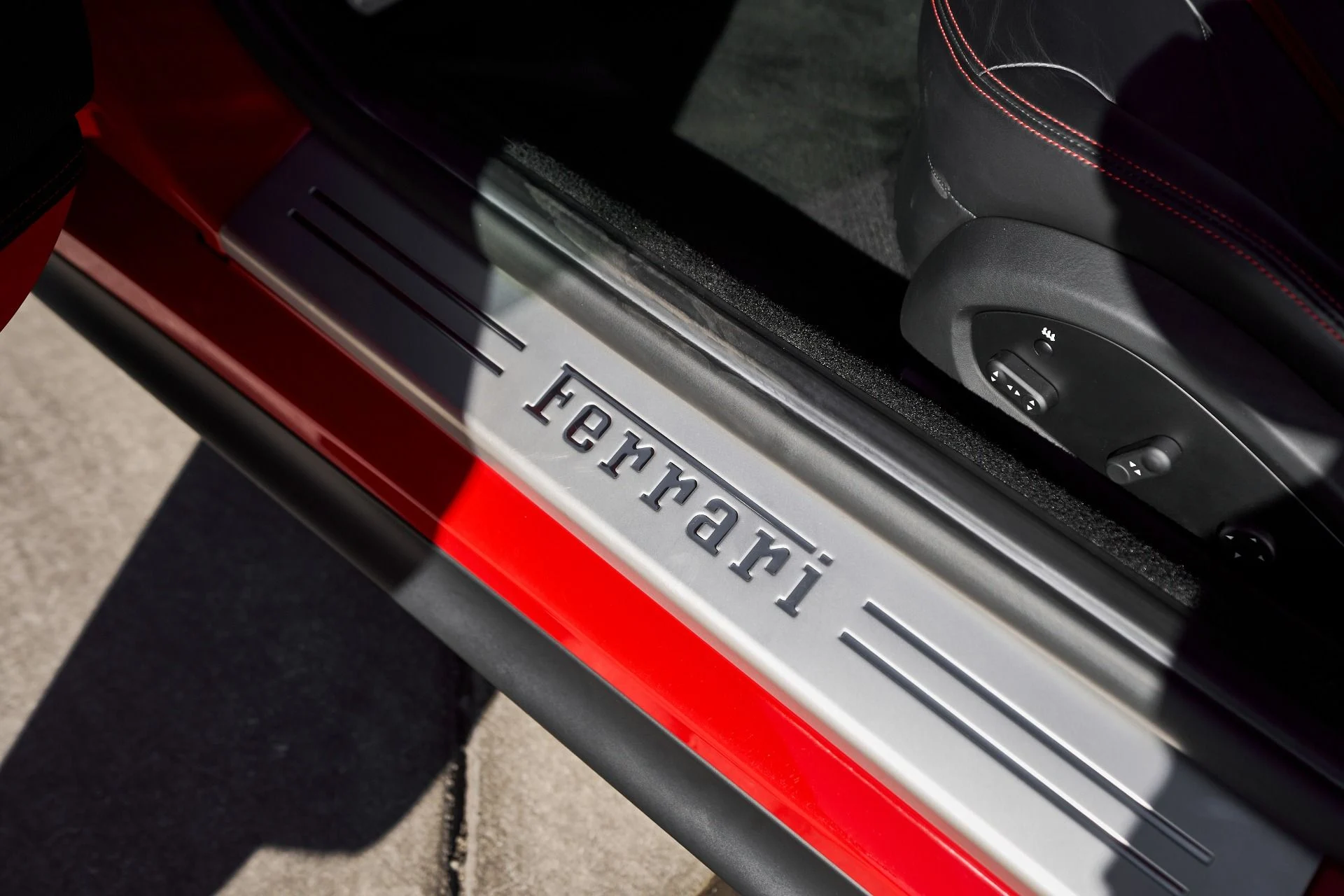 mph037_2543925495_Used_2018_Ferrari_812_Superfast_Base_1767042820_e37511aebc