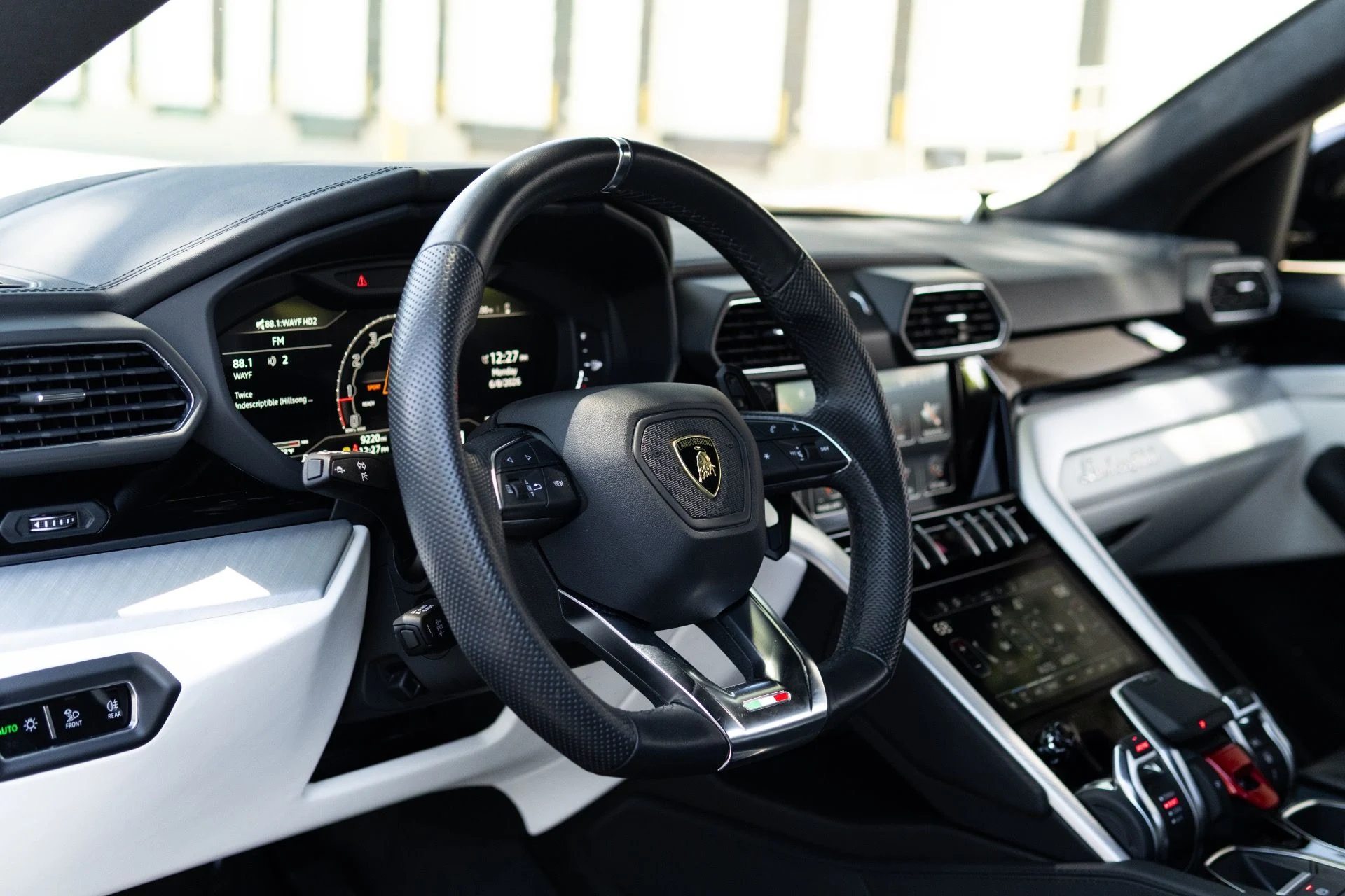 mph037_2545269073_Used_2023_Lamborghini_Urus_S_1780940773_04d61b9e20