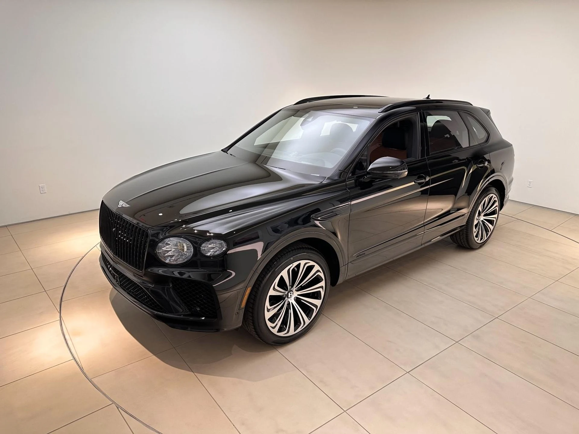 mph037_2550683605_Used_2024_Bentley_Bentayga_V8_1773982923_0538195bdf