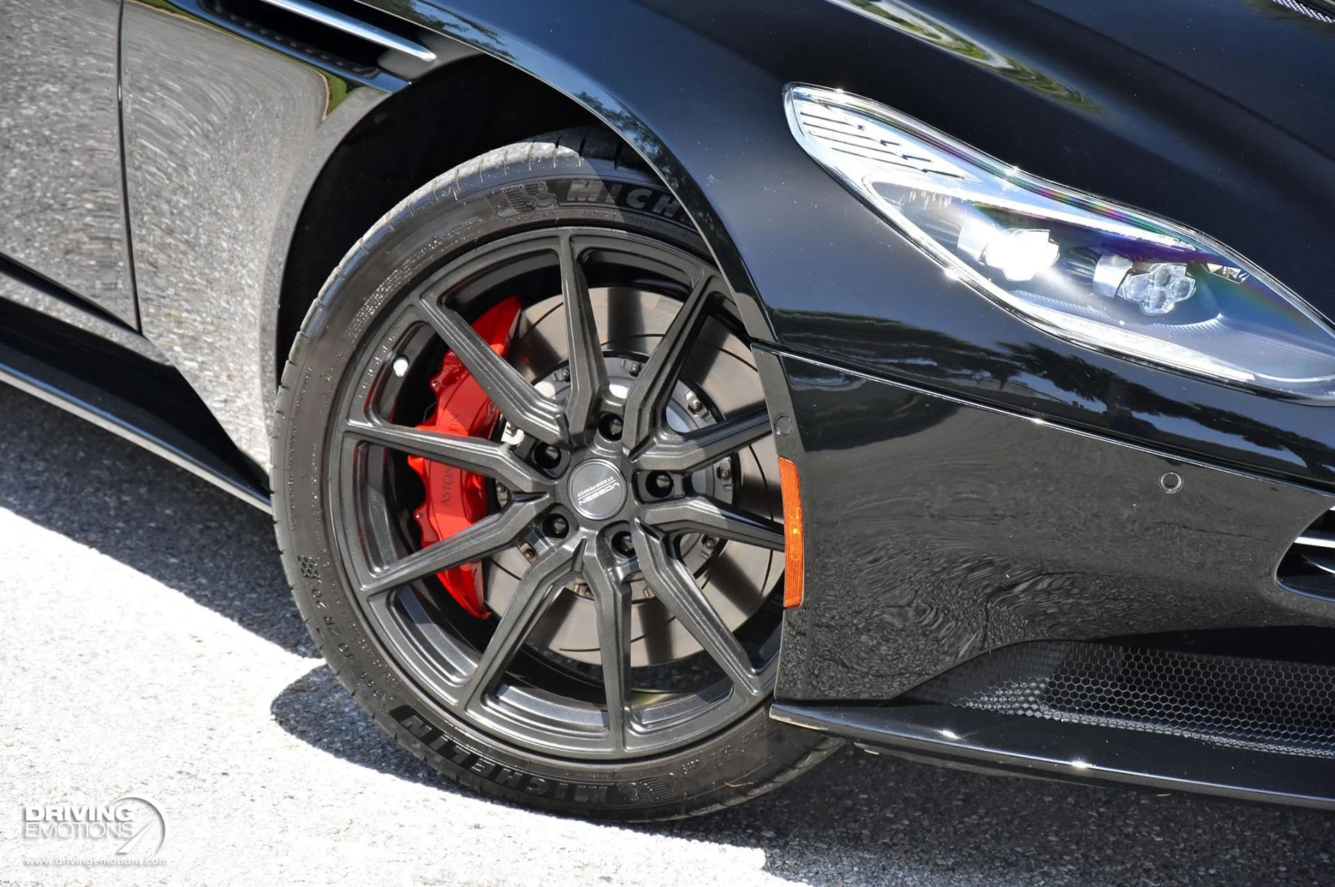 mph037_2551989708_861_p38_l_56f6167b8d