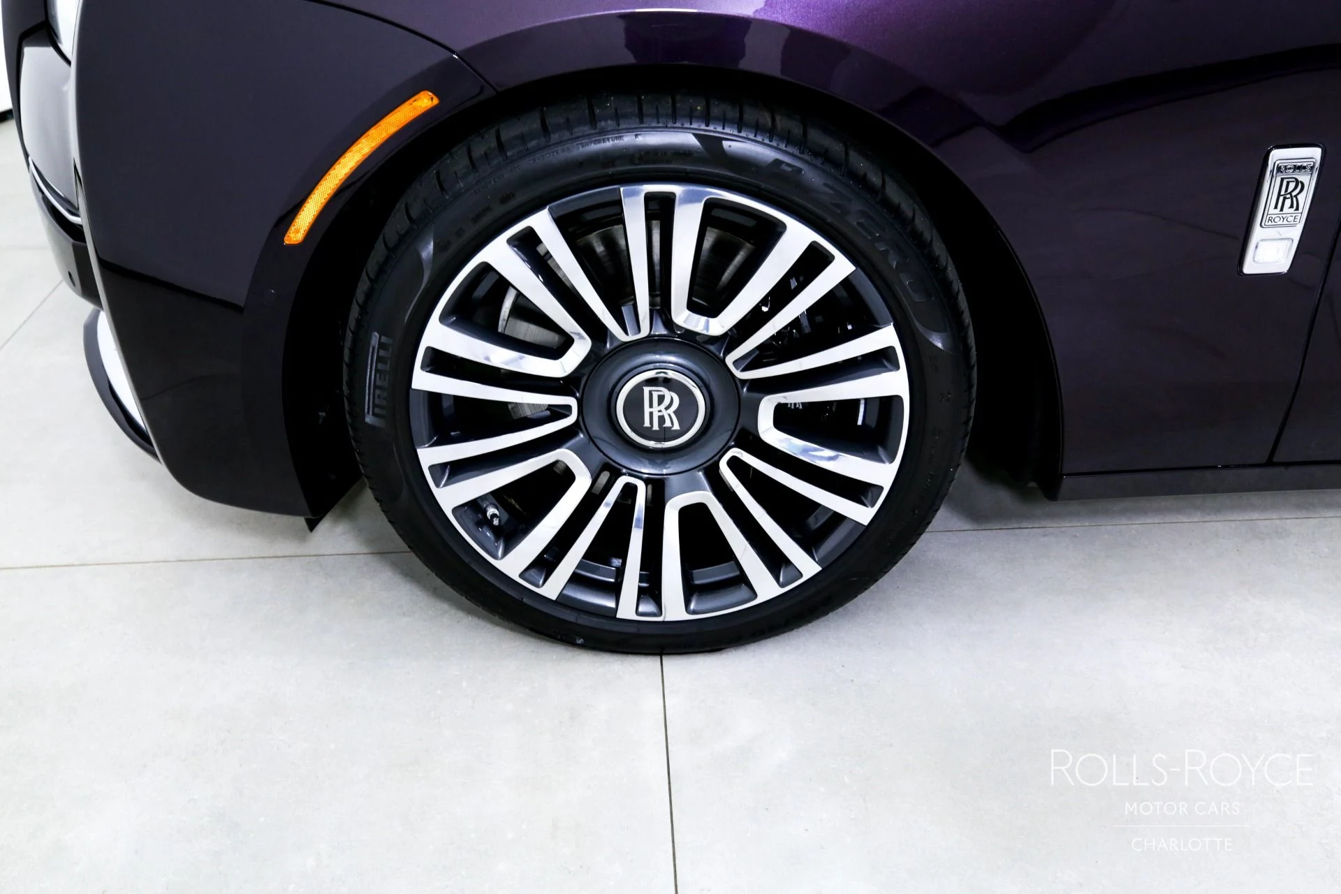 mph037_2554877772_Used_2024_Rolls_Royce_Ghost_1745266805_edf145c342