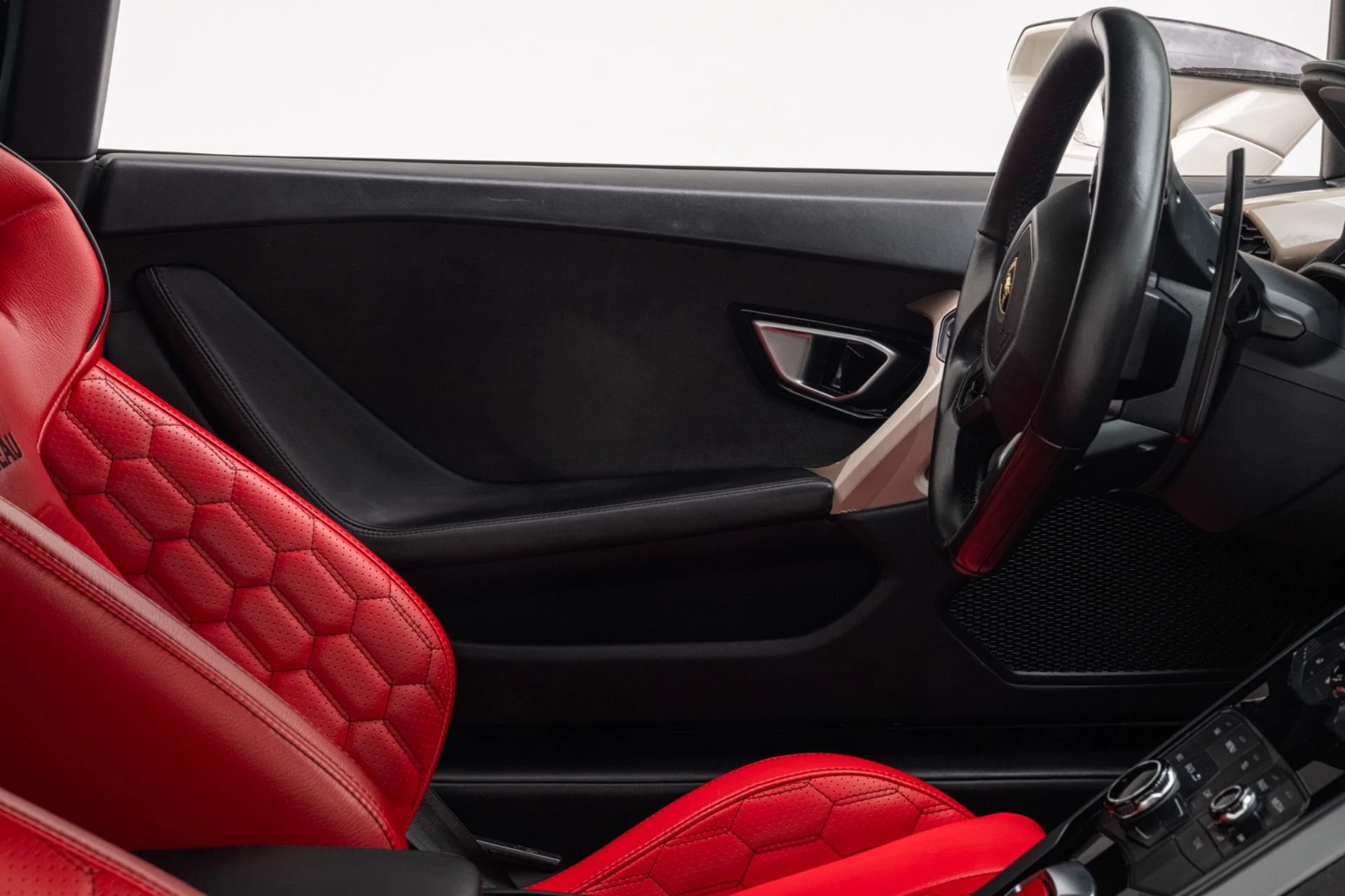 mph037_2557818965_Used_2015_Lamborghini_Huracan_LP_610_4_1777064637_69f975c8f2