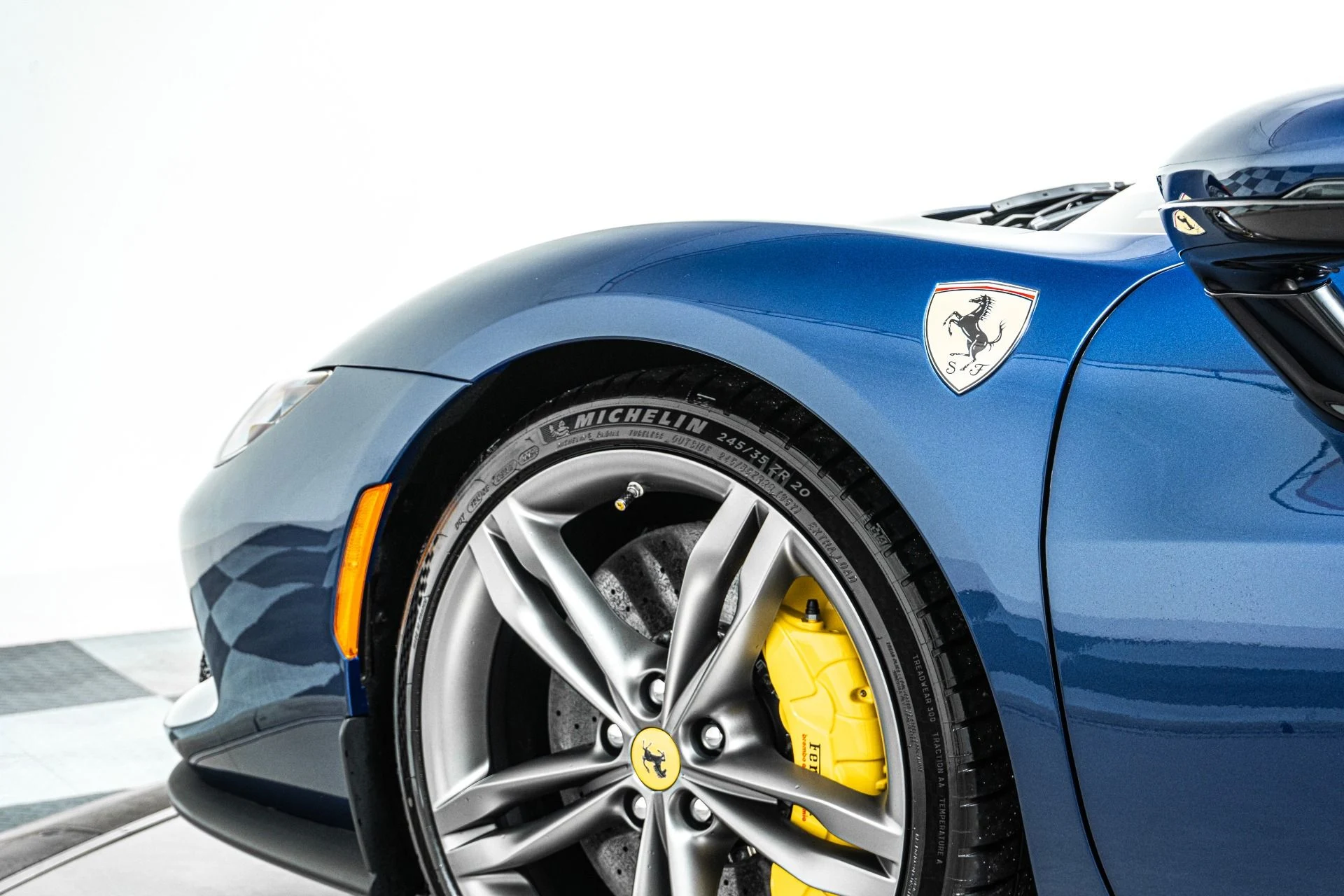 mph037_2558956684_Used_2024_Ferrari_296_GTB_968_Miles_Carbon_Fiber_Driving_Zone_Passenger_Display_1787677182_6cd35633db