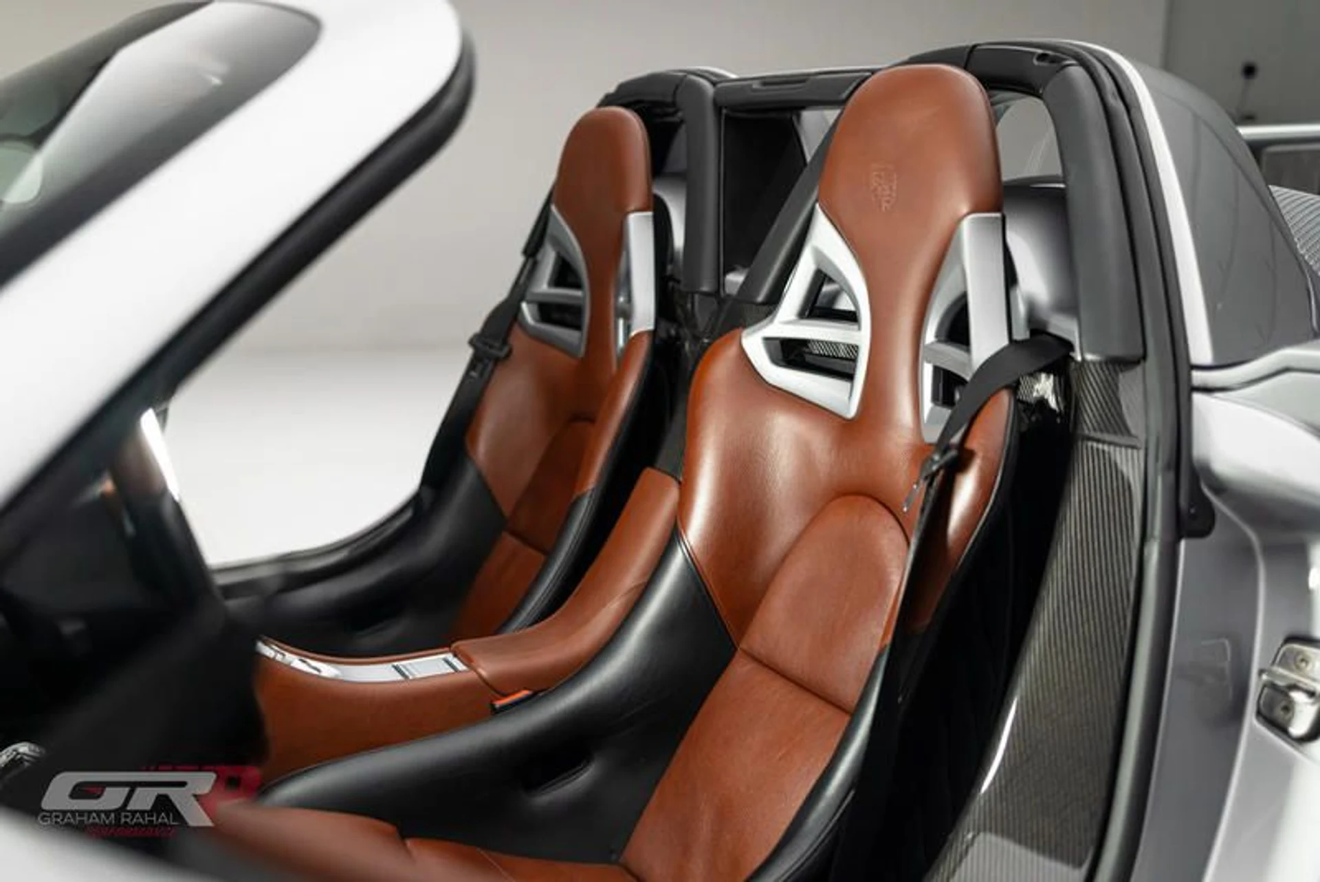 mph037_2570167536_9_DC_18633_70_BA_4261_A345_D26_A274_E2_E4_C_8fb891ddb6