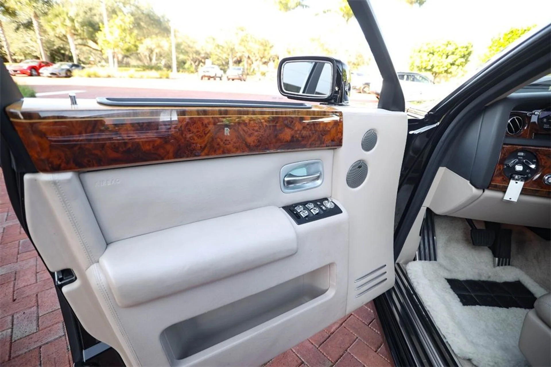 mph037_2572480819_02430da37539afe9cd08a2ee5daddc7a_0abc3b32ce