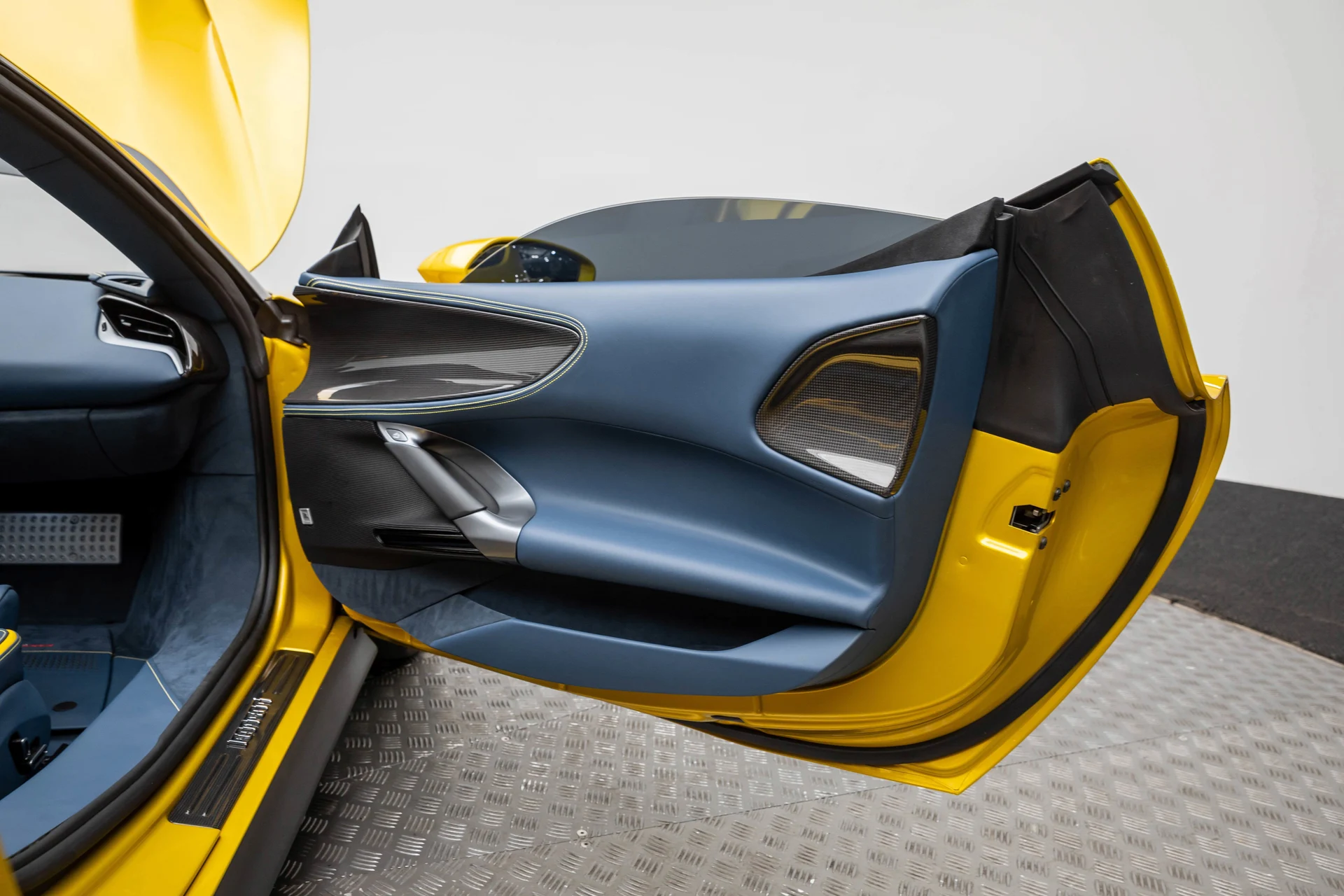 mph037_2576281580_9e83850a14394f1588a690595d1b5ff1_3a62763e50