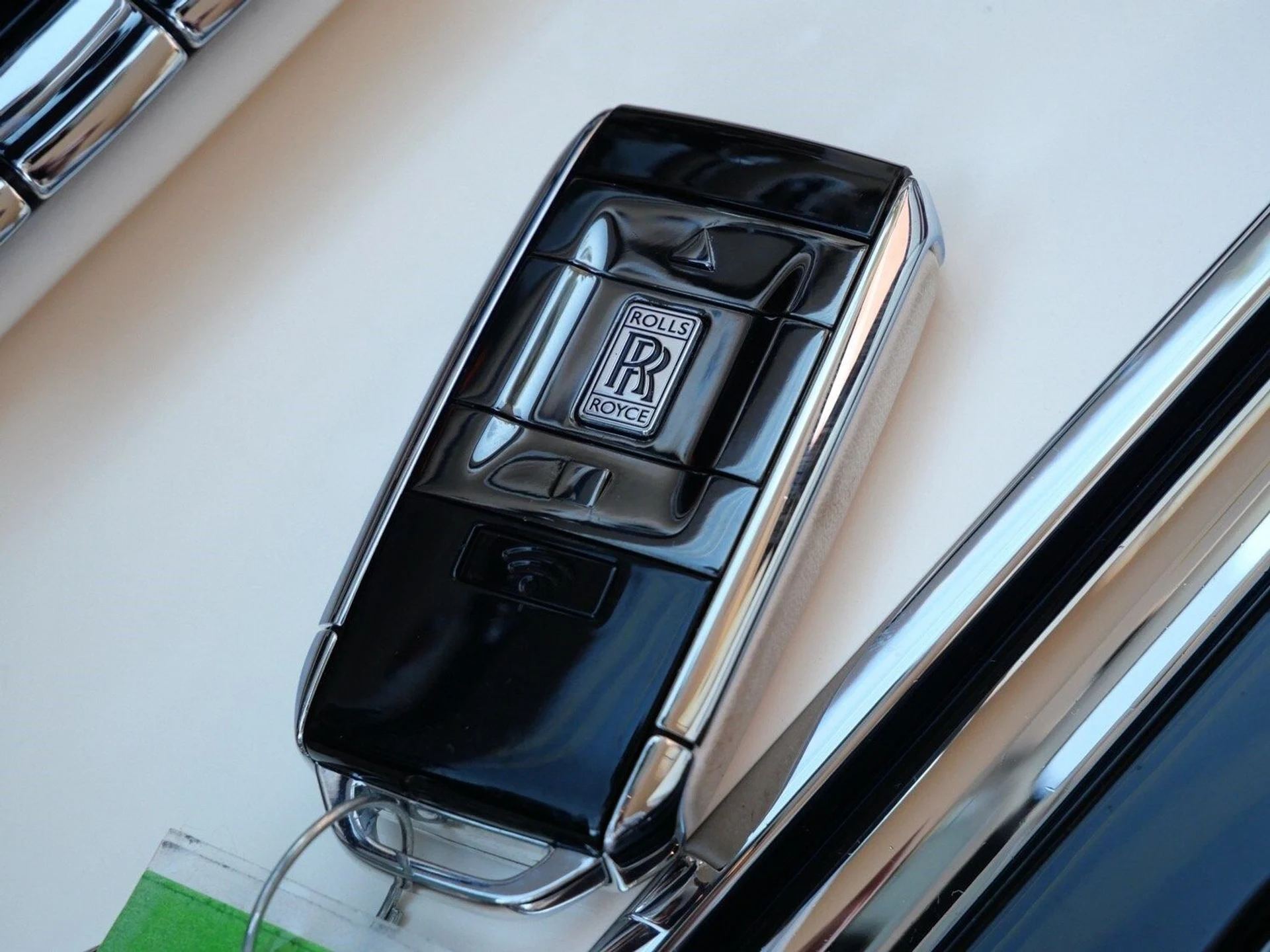 mph037_258603453_9dc1ac0d82ea3e49087414b323dbda8ex_e95080e892