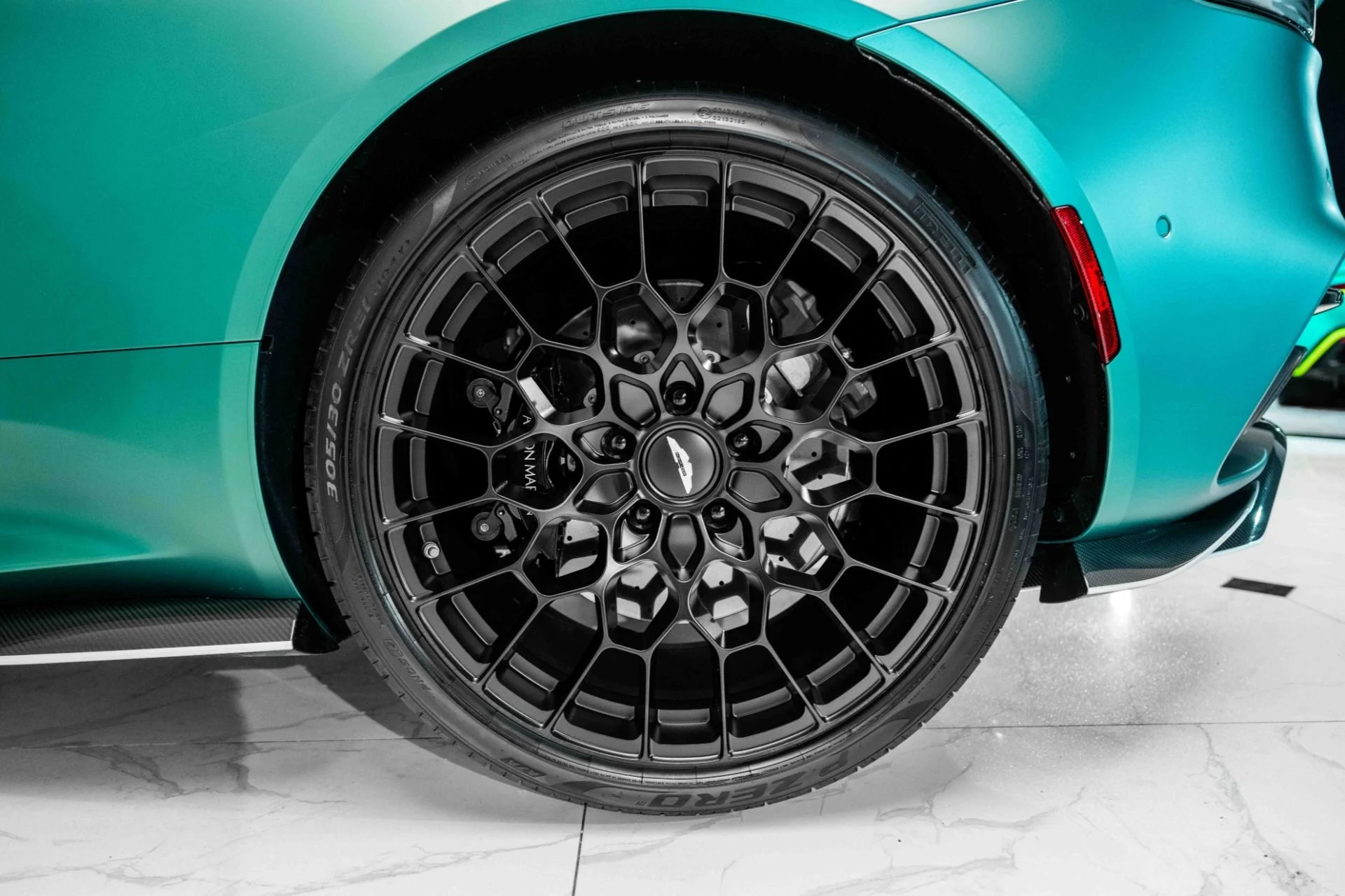 mph037_2592814972_Used_2023_Aston_Martin_DBS_770_Ultimate_1701899330_3e5c0b899a