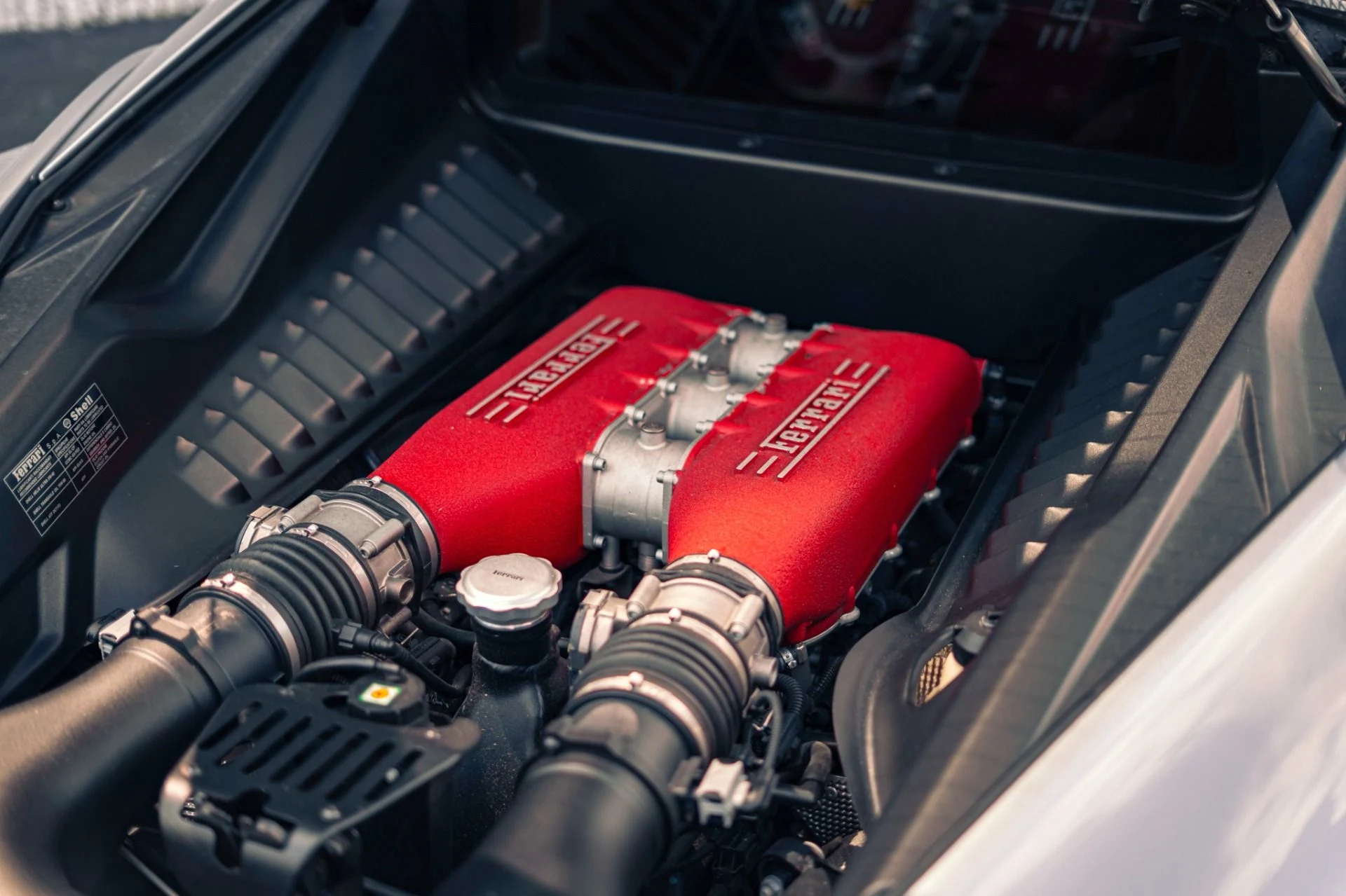 mph037_2605950914_Used_2012_Ferrari_458_Italia_1777320128_0bf7e73e5d