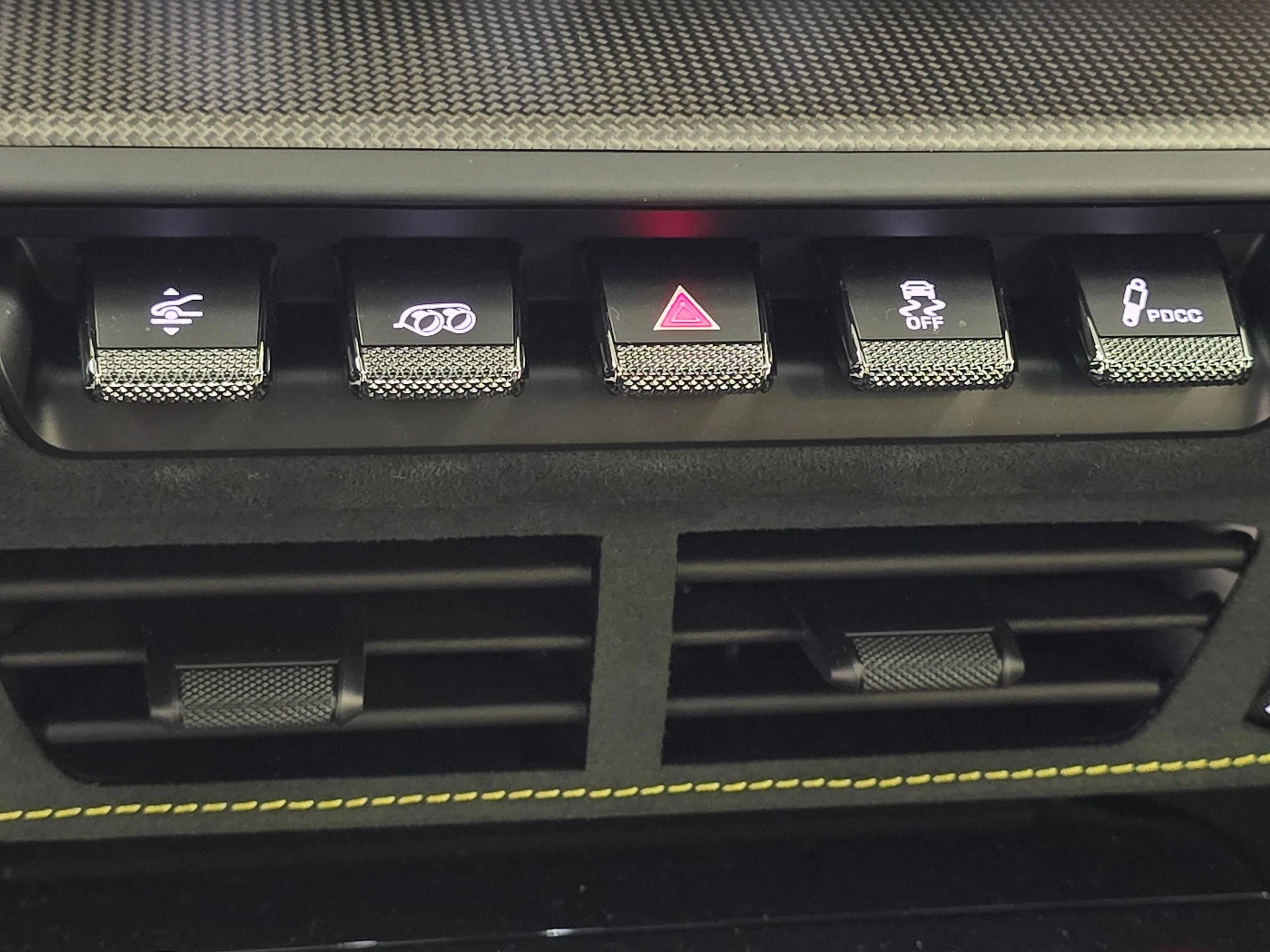 mph037_2625717333_e0858ecb2a7733dad6835bf6a583396bx_c906566979