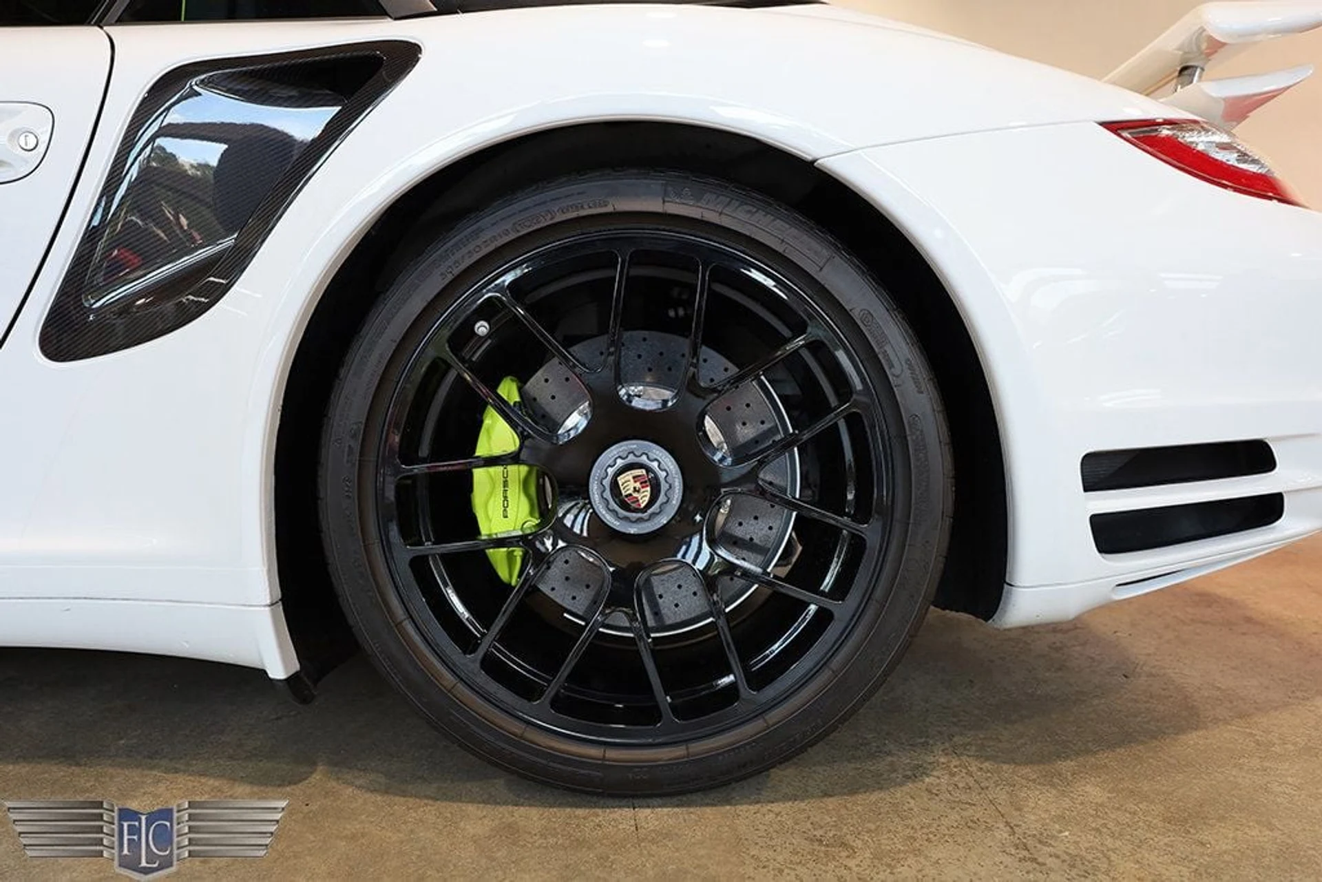 mph037_2636994985_used_2012_porsche_911_turbocabriolet_9689_23013530_38_1024_cdeb46e881