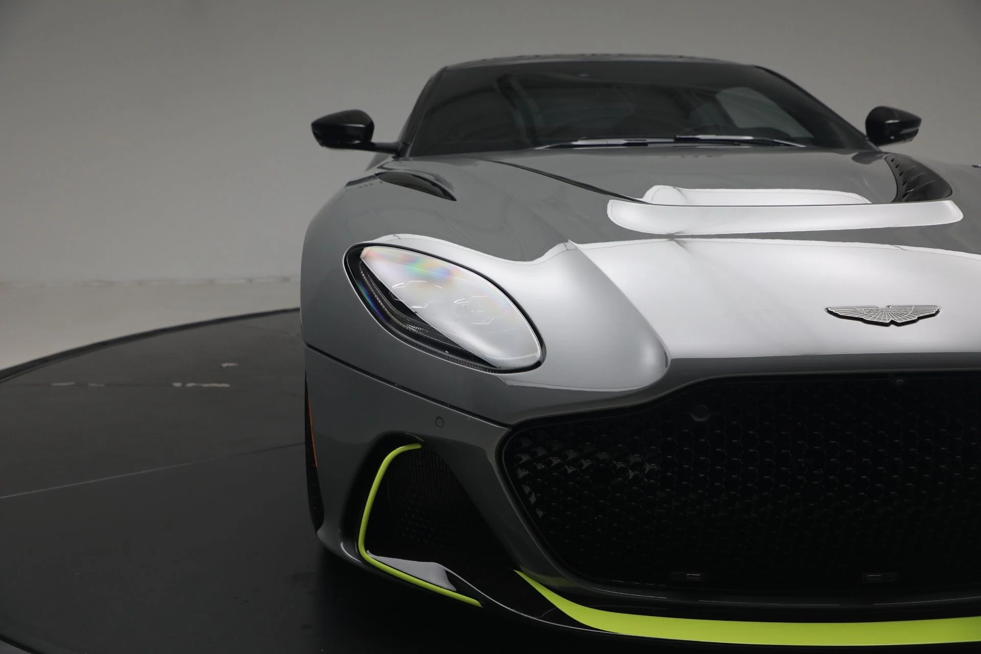 mph037_2648281011_Used_2023_Aston_Martin_DBS_770_Ultimate_1786363420_0c37b00708