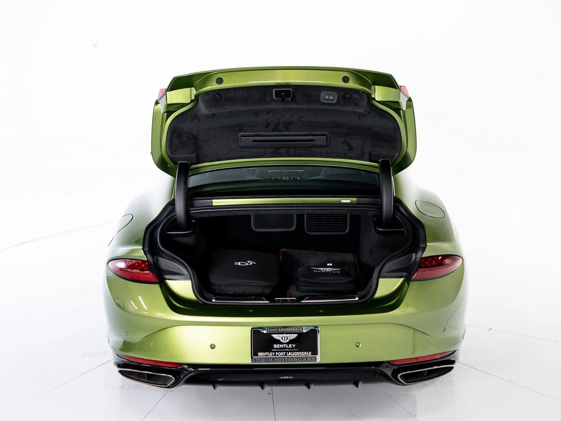 mph037_2650260414_0d68e57647a77f178e7abce2d54defc8_8b45074168