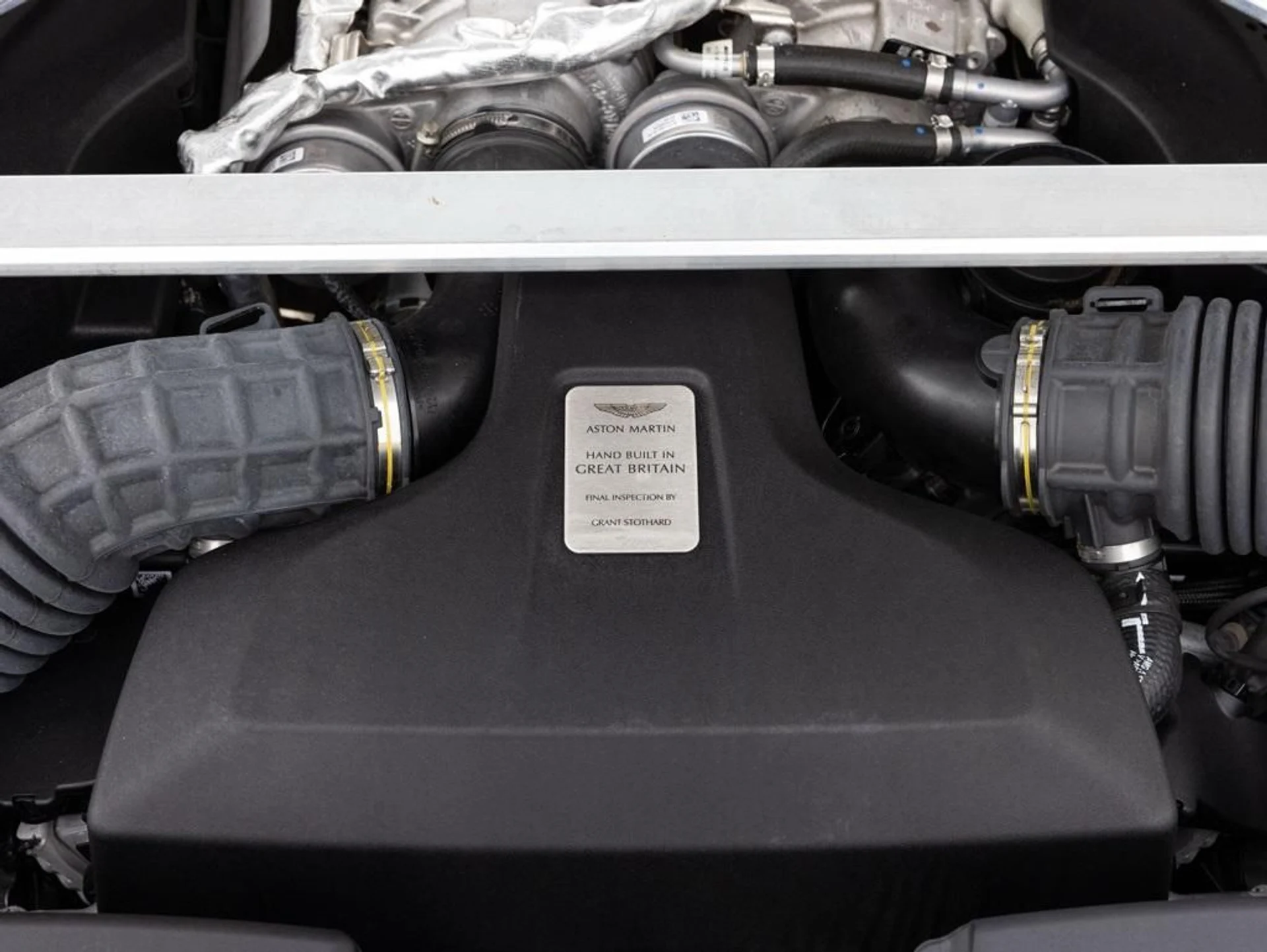 mph037_2666032846_266111782_68b1848c1f109c98f21c7230_4a20ad597b