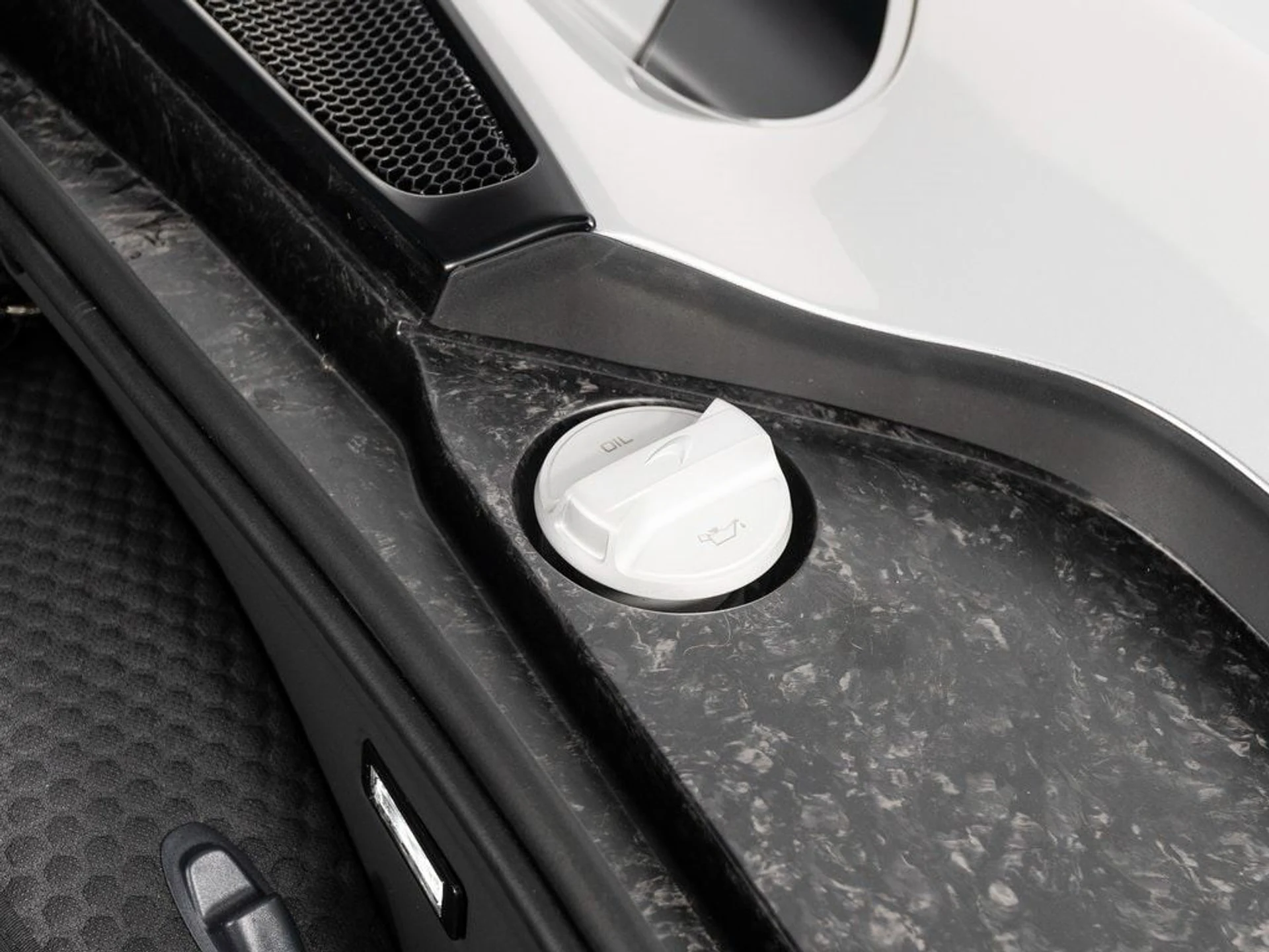 mph037_2700304602_499c187fdfb693b25635ccc98faade2ax_dc84af83d0