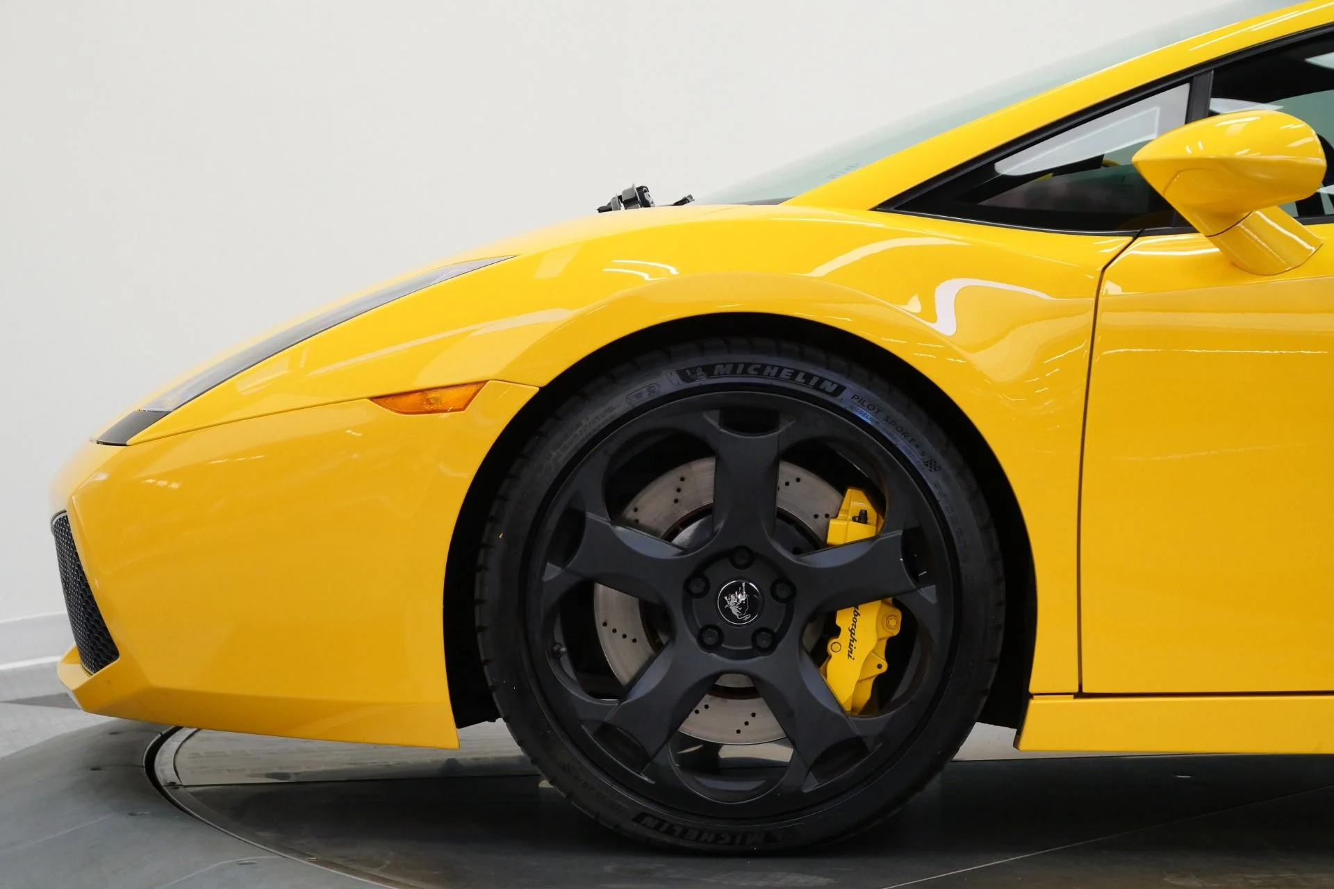 mph037_2715527530_Used_2004_Lamborghini_Gallardo_Low_Miles_First_Production_Year_1773936325_dcb55d4490