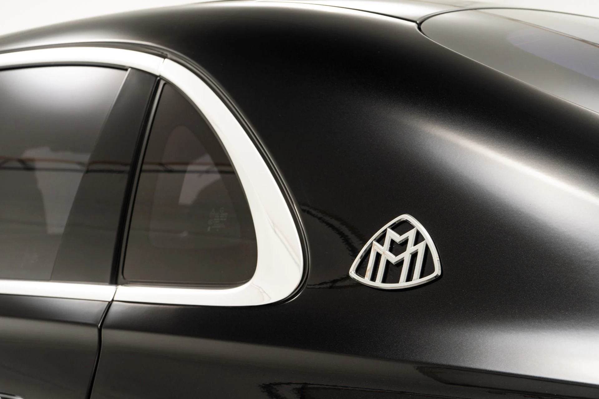 mph037_2719785517_Used_2023_Mercedes_Benz_Mercedes_Maybach_S_680_Executive_Rear_Seat_Package_V12_Power_Immense_Room_1759929527_efa268529d