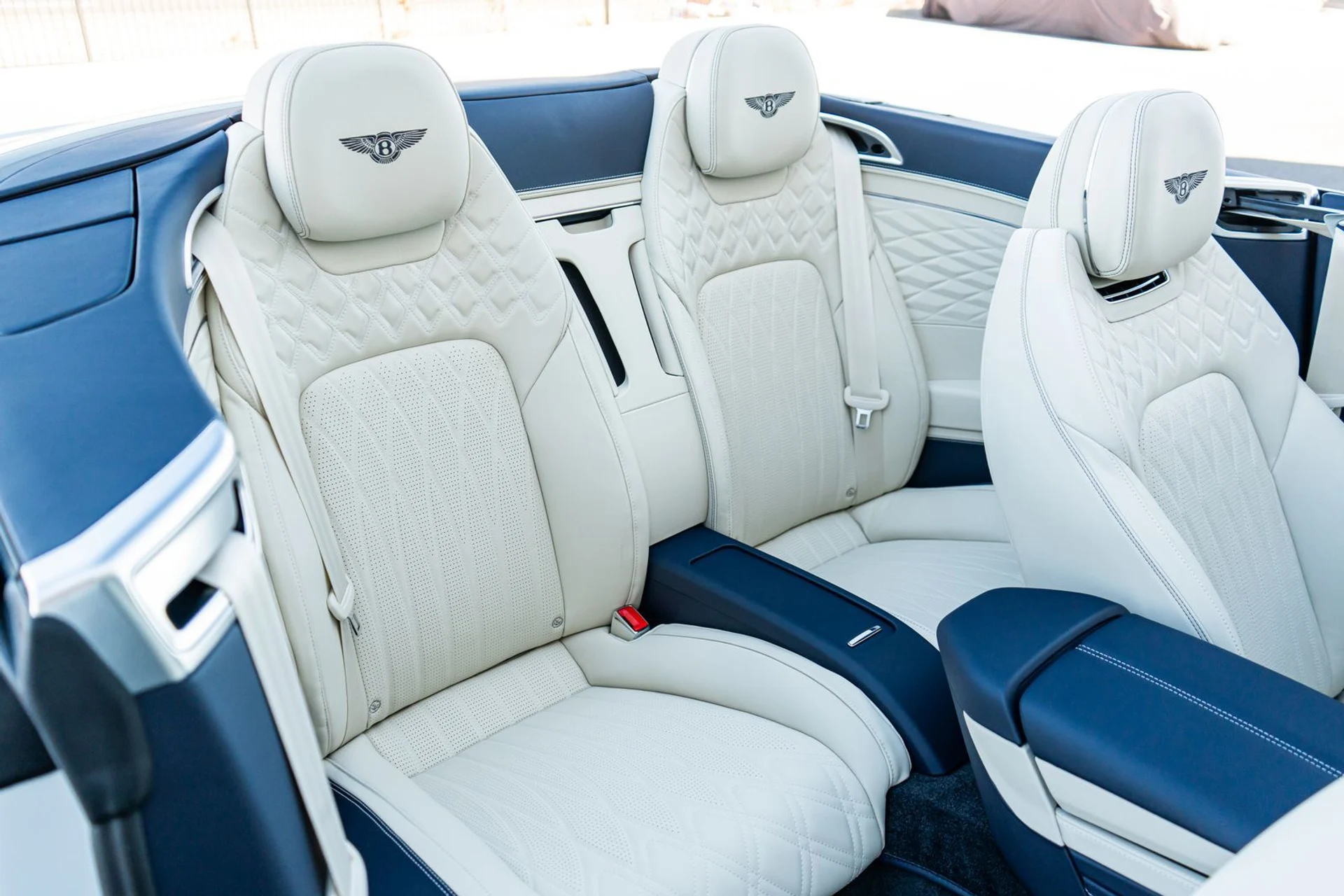 mph037_272441391_886061f4_3cb8_4509_aaee_bdbd8e656086_4c0010ff4f