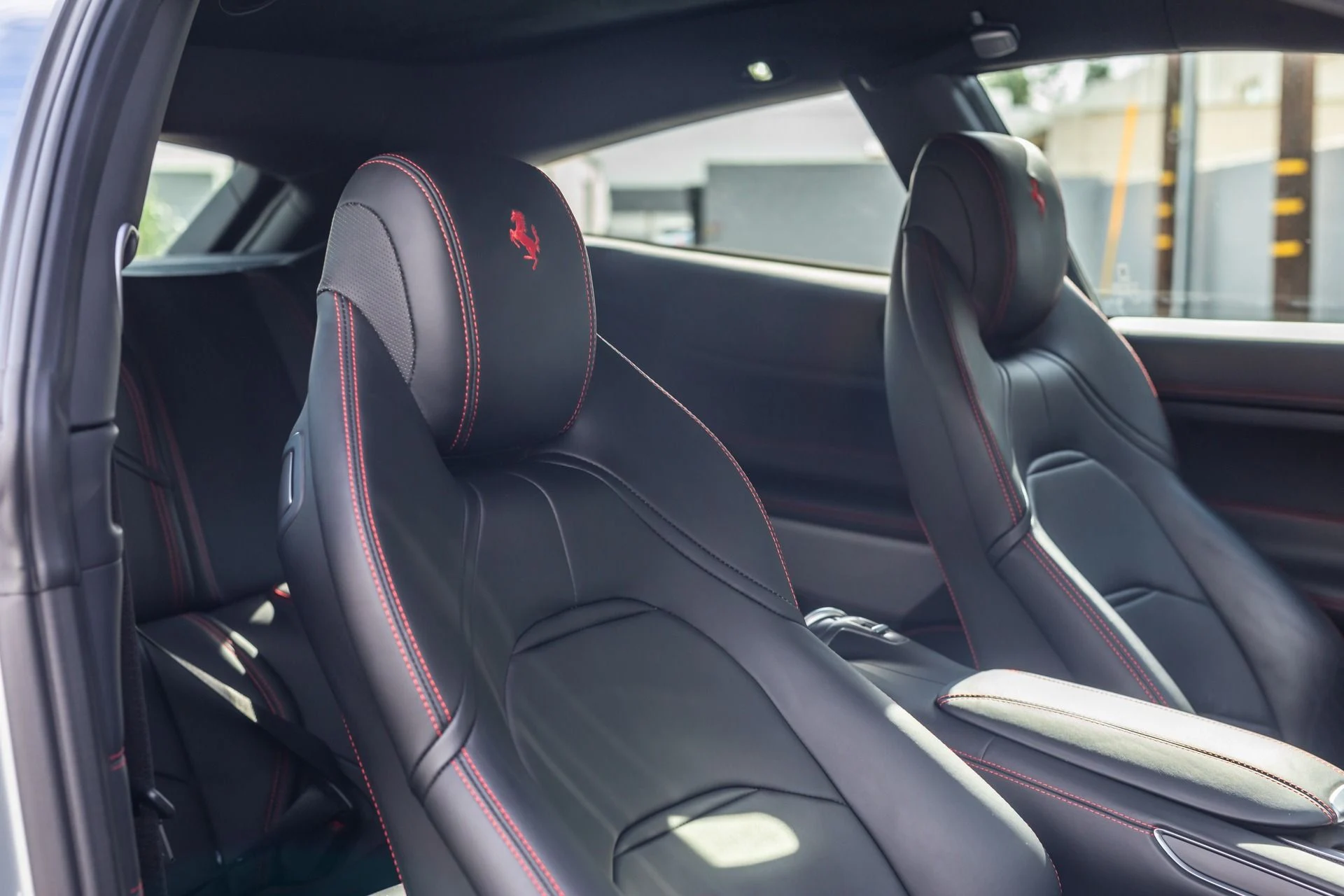 mph037_2738286115_Used_2018_Ferrari_GTC_4_Lusso_T_1701305218_af45ec3b47
