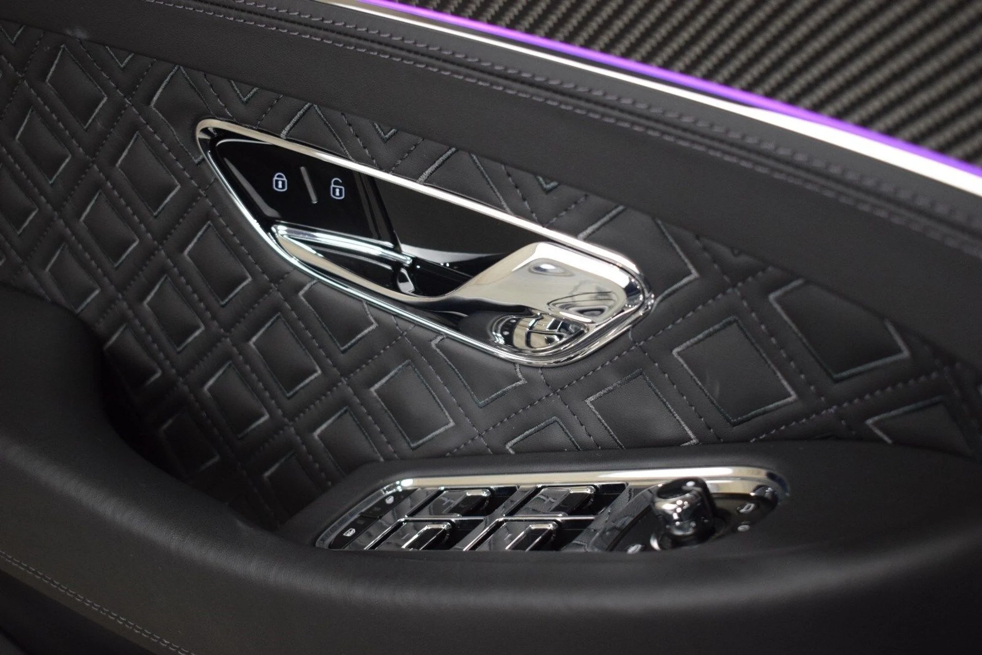 mph037_2740150490_0e60296773e768c230640ab41972a9dfx_9dfc6ce7f9